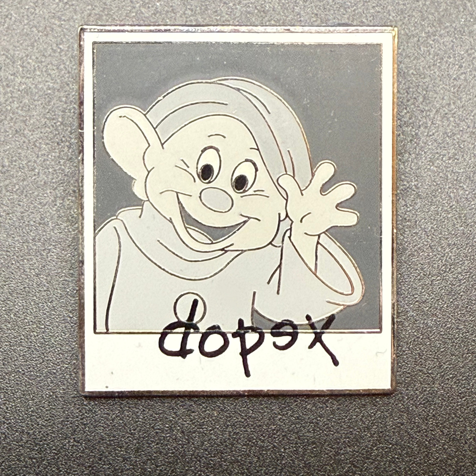 Disney Dopey Polaroid Autograph Limited Edition 250 Pin