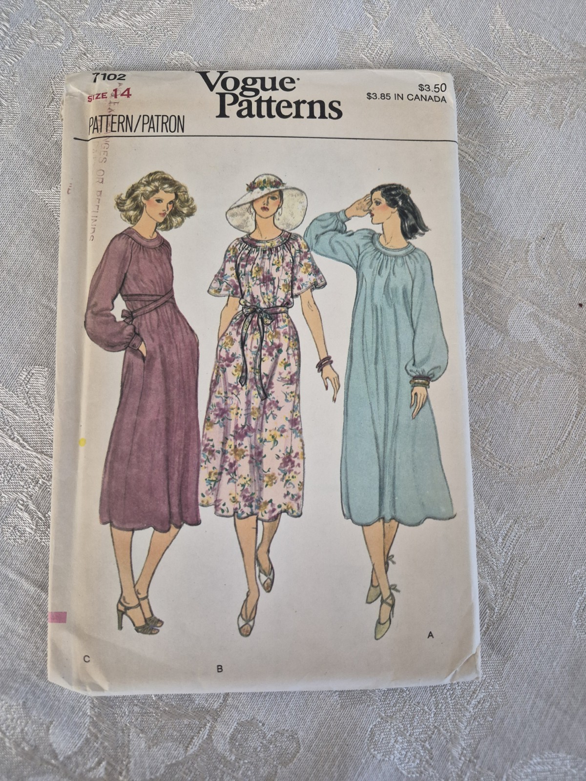 Vintage 70s Vogue 7102 Misses Dress Pattern Size 14 Uncut Factory Folded FF