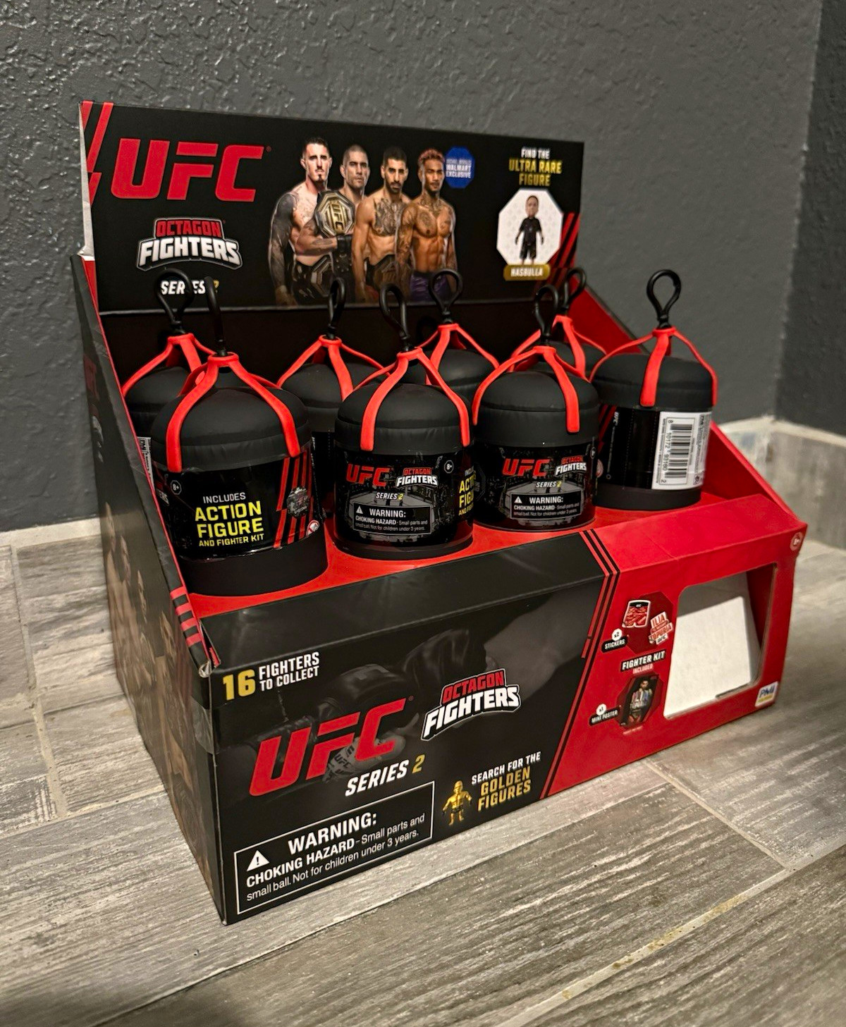 UFC Octagon Fighters Series 2 - lot of 8 w/Countertop Store Display Box UFC Octagon Fighters Series 2 - lot of 8 w/Countertop Store Display Box