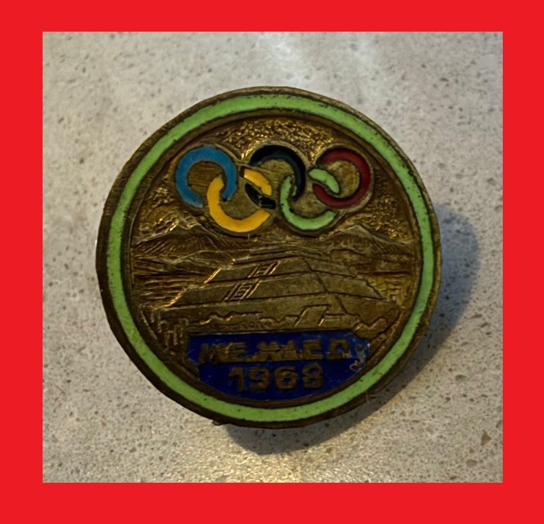 1968 MEXICO CITY OLYMPICS MEXICO NOC OLYMPIC PIN BADGE AZTEC TEMPLE VERY RARE
