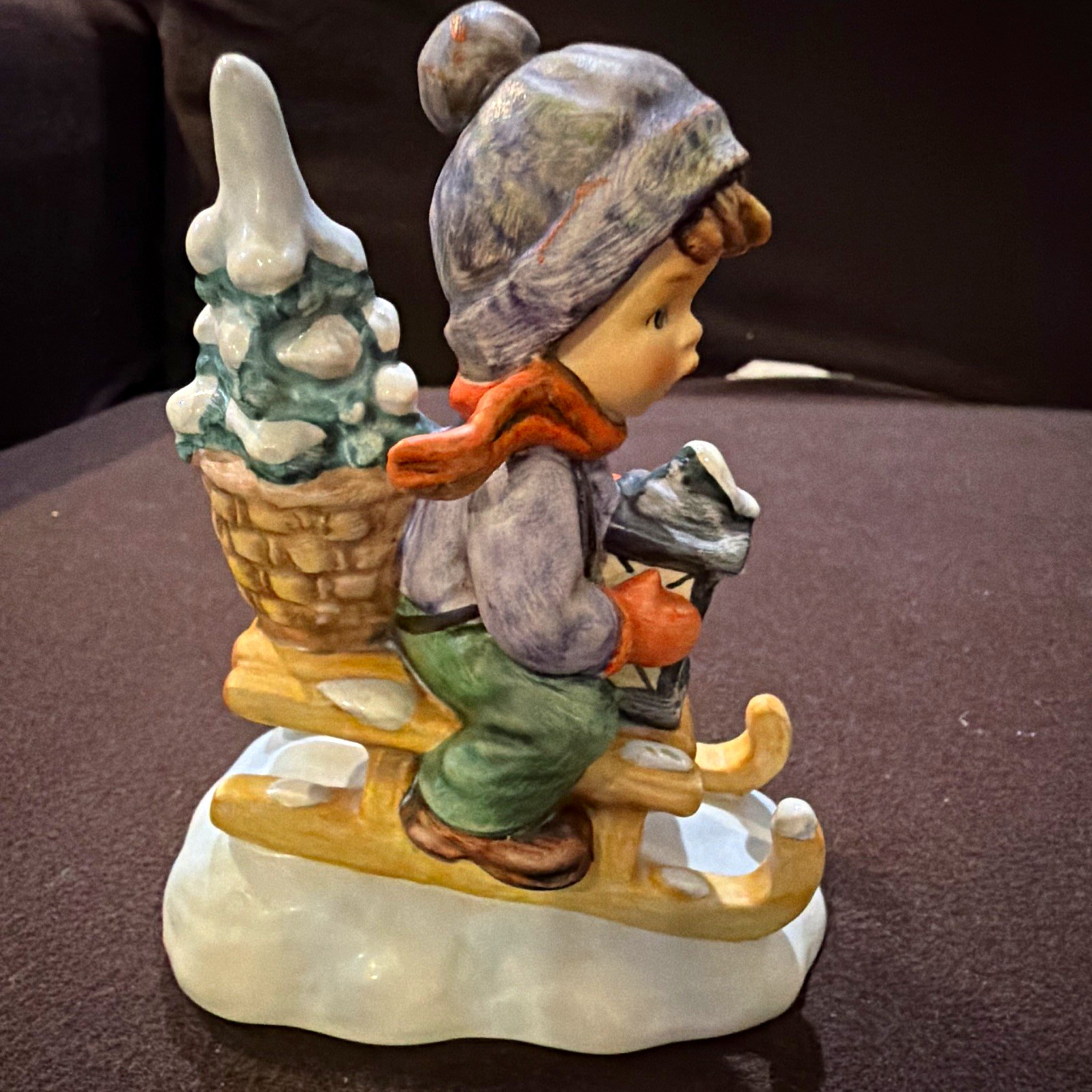 Goebel Hummel M.J. Hummel Ride into Christmas Painted Porcelain 396 2/0
