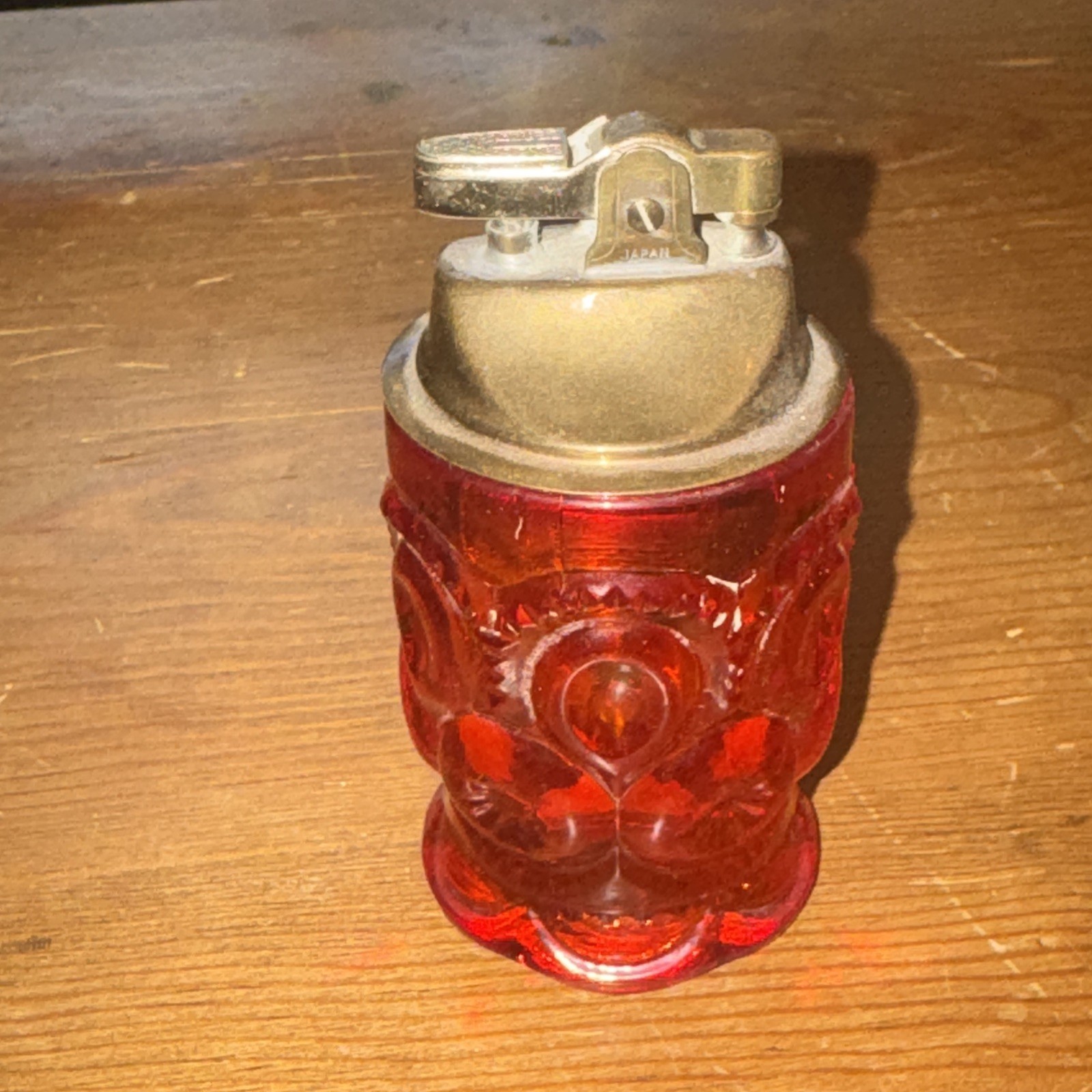 Vintage Moon And Stars Amberina Glow Glass Table Lighter Rare Untested