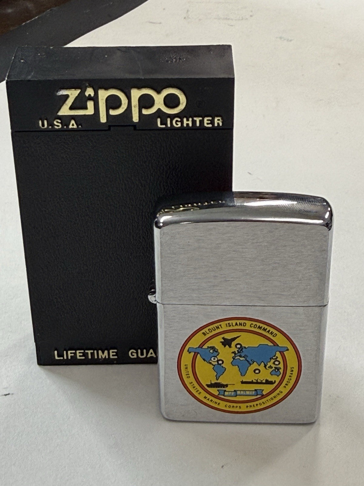 ZIPPO 1993 BLOUNT ISLAND MARINE CORP COMMAND LIGHTER SEALED IN BOX E293 ZIPPO 1993 BLOUNT ISLAND MARINE CORP COMMAND LIGHTER SEALED IN BOX E293