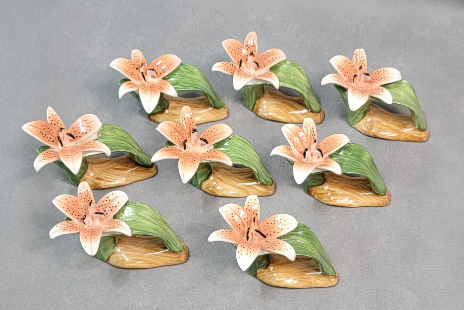 Vintage PIA Fine Bone China LILY FLOWER Philippines NAPKIN RING HOLDERS Lot of 8 Vintage PIA Fine Bone China LILY FLOWER Philippines NAPKIN RING HOLDERS Lot of 8