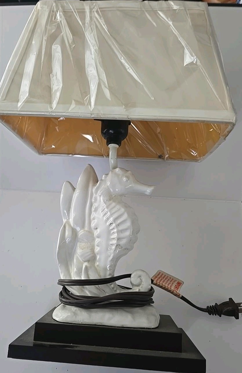 Vintage White Ceramic Seahorse Table Lamp Cottage Coastal Decor w/ Shade Vintage White Ceramic Seahorse Table Lamp Cottage Coastal Decor w/ Shade