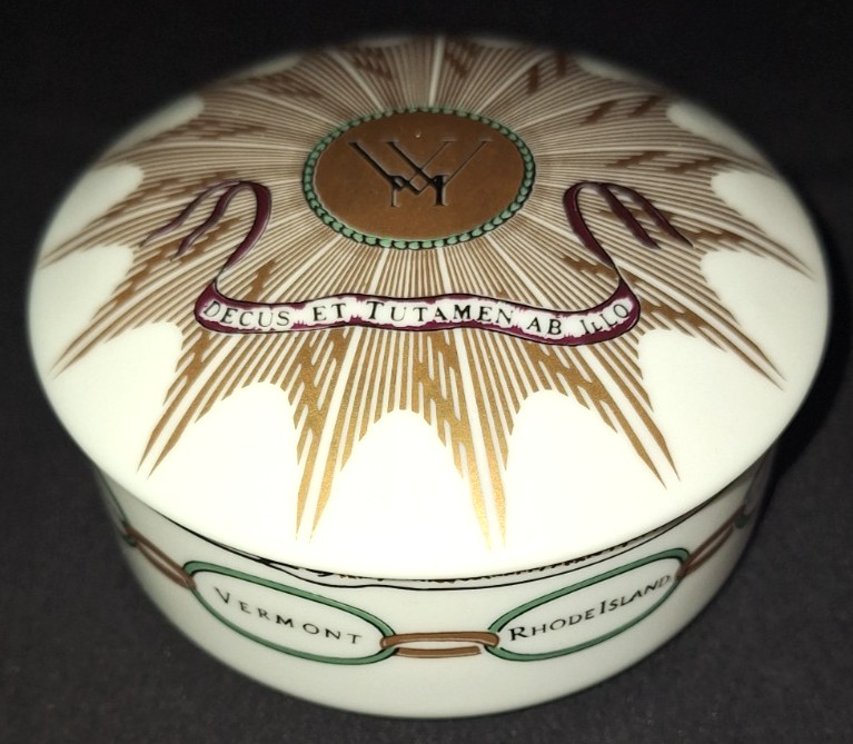 VTG GEORGE WASHINGTON WHITE HOUSE COLLECTION WOODMERE CHINA 24kt TRINKET BOX VTG GEORGE WASHINGTON WHITE HOUSE COLLECTION WOODMERE CHINA 24kt TRINKET BOX