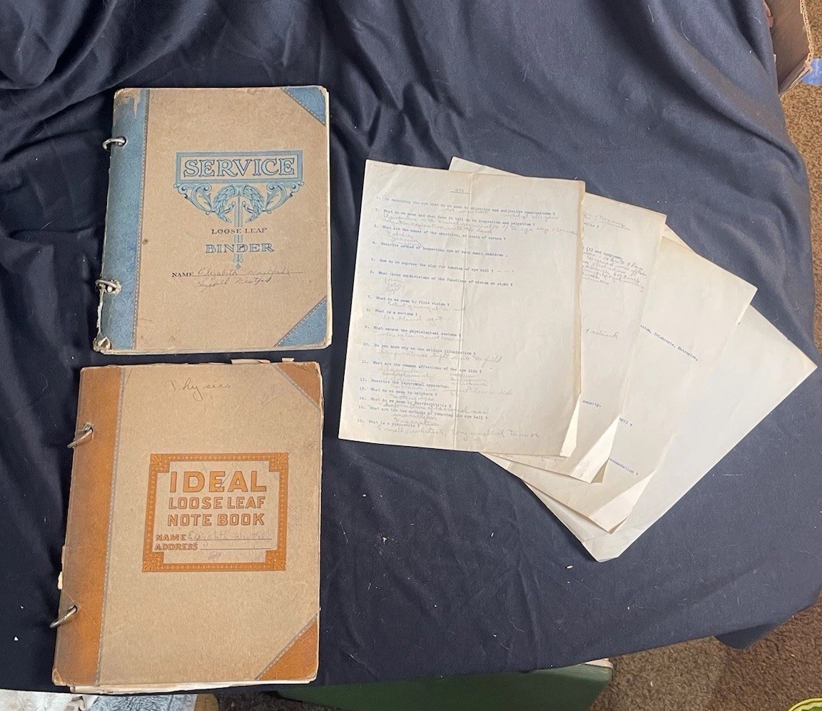 Vintage 1920s Medical School Loose Leaf Notebooks & Original Medical Quiz Lot Vintage 1920s Medical School Loose Leaf Notebooks & Original Medical Quiz Lot