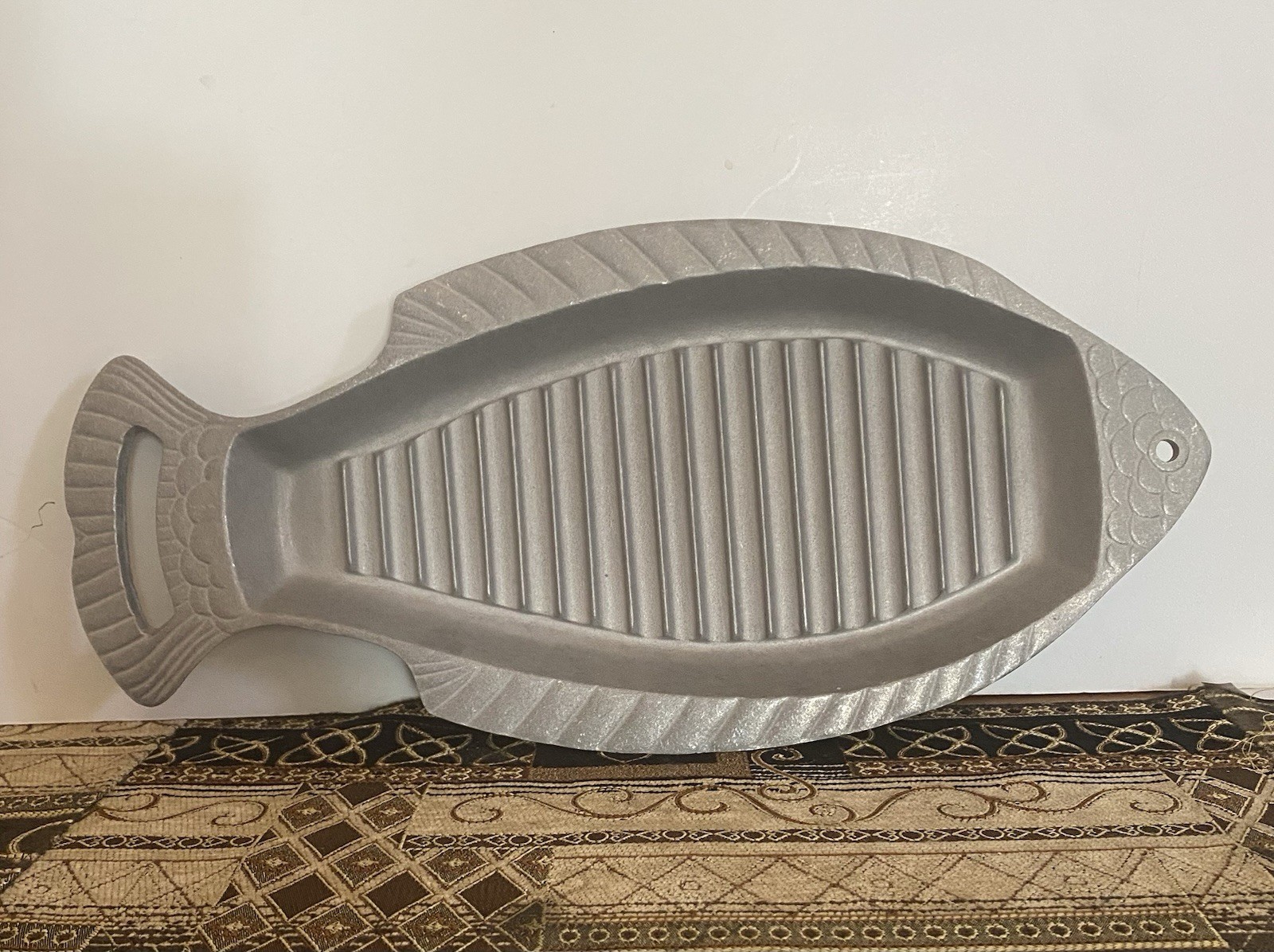 Wilton Armetal Gourmet Grill ware Cast Aluminum Fish Pan 19”x9”x1”