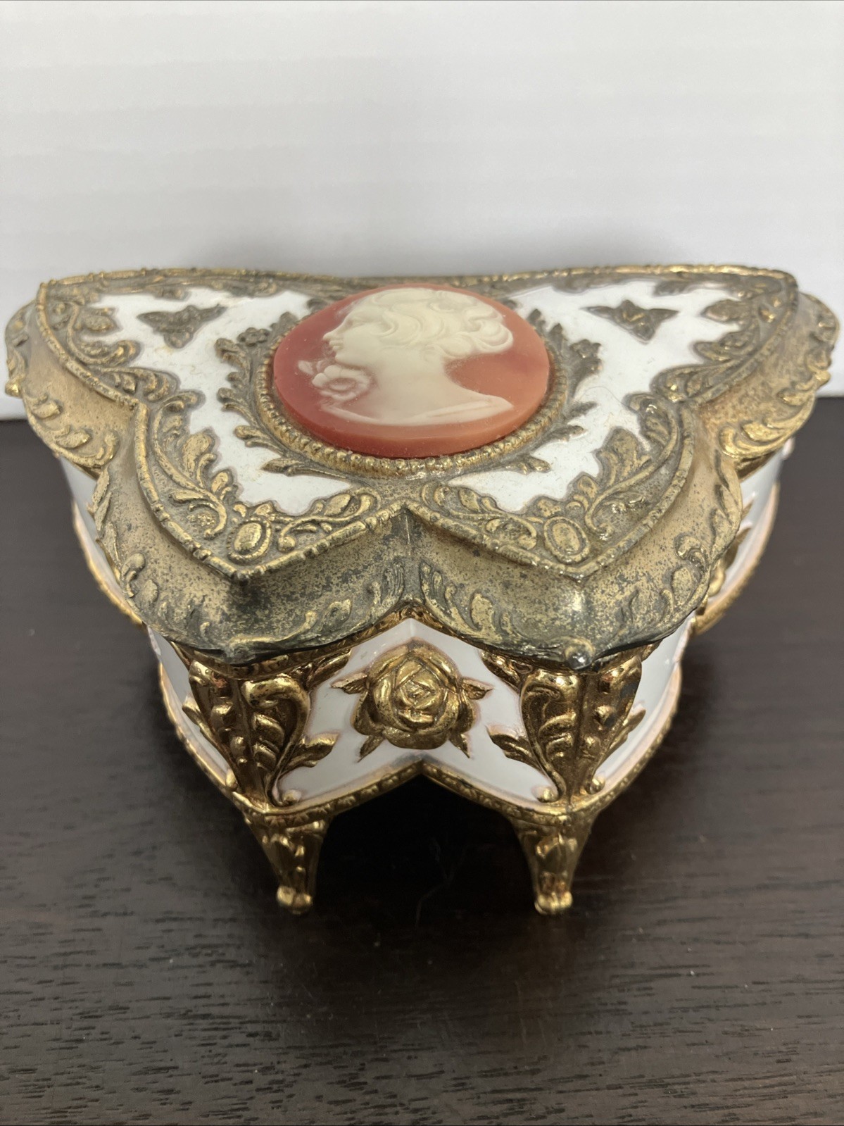 Vintage Cameo Music Box Gold Tone Footed Trinket Jewelry Casket Japan Sankyo
