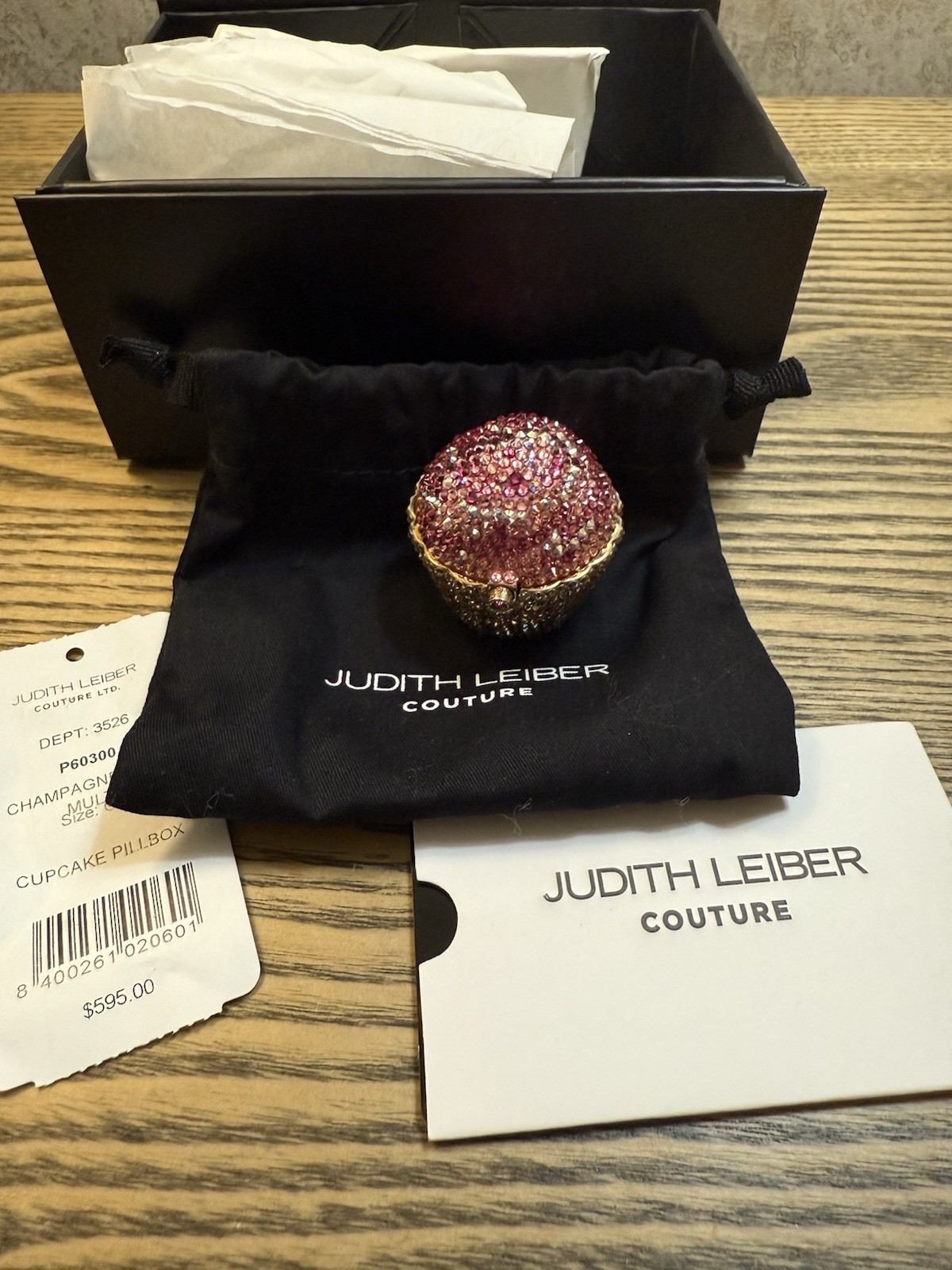 Judith Leiber Cupcake Pillbox. New In Box. Never Used Judith Leiber Cupcake Pillbox. New In Box. Never Used