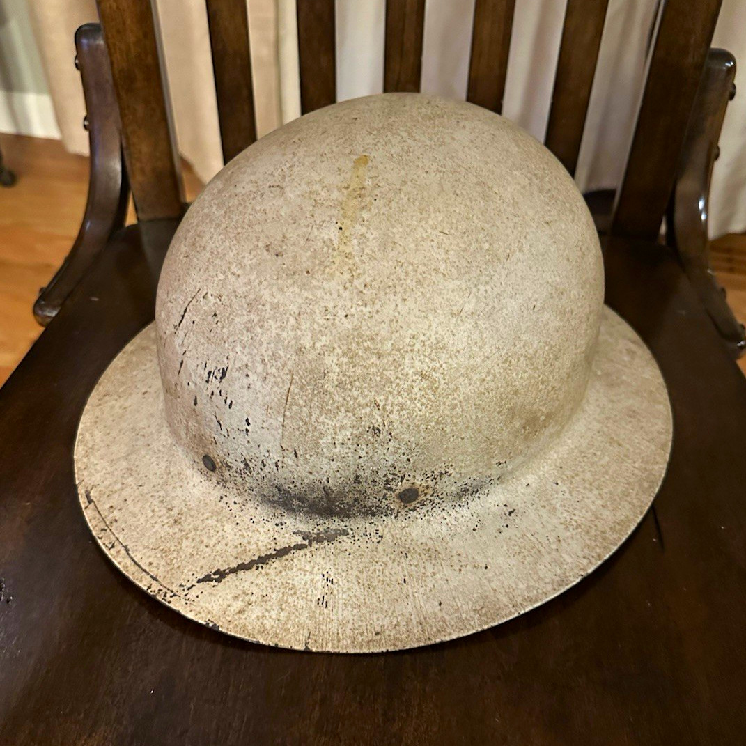 WWII US Government Property M1917 Steel Helmet Liner Original Militaria