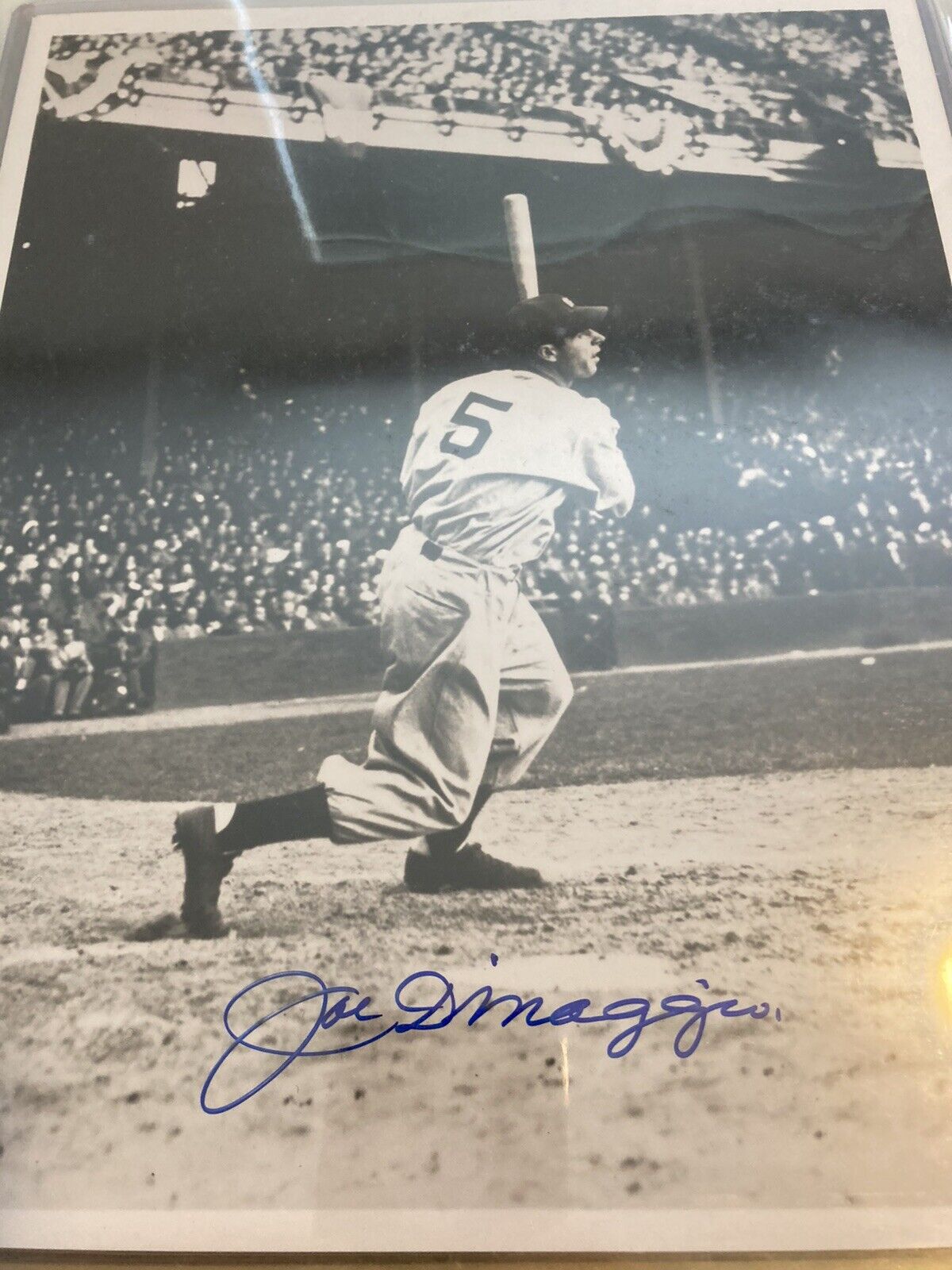 Joe Dimaggio New York Yankees autographed 8x10 photo