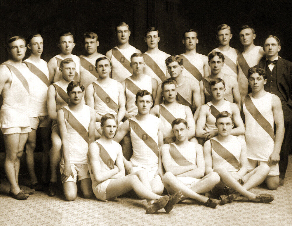 1909 University of Oregon Track Team Old Photo 8.5\