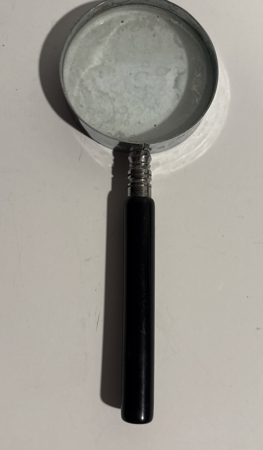Vintage 1970’s Round Magnifying Glass 3 1/2” Vintage 1970’s Round Magnifying Glass 3 1/2”