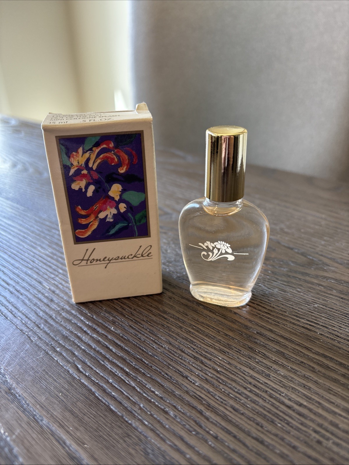 VTG Avon Honeysuckle Cologne Splash .5 FL OZ New In Box Discontinued VTG Avon Honeysuckle Cologne Splash .5 FL OZ New In Box Discontinued