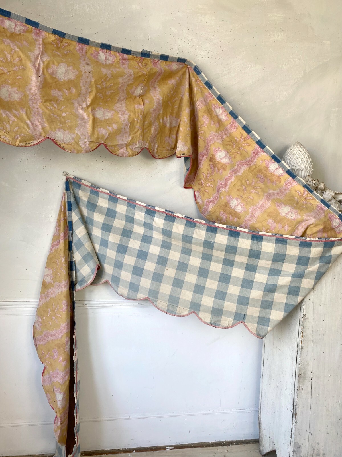 Antique French Vichy check valance two sided Alsace fabric curtain 1700s Antique French Vichy check valance two sided Alsace fabric curtain 1700s