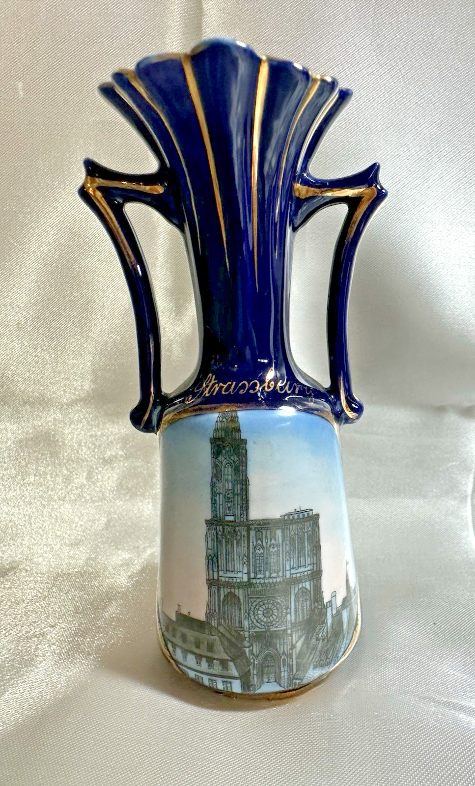 Antique Dresden Cobalt Blue & Gilt Souvenir 5” Handled Vase - STRASSBURG, France Antique Dresden Cobalt Blue & Gilt Souvenir 5” Handled Vase - STRASSBURG, France