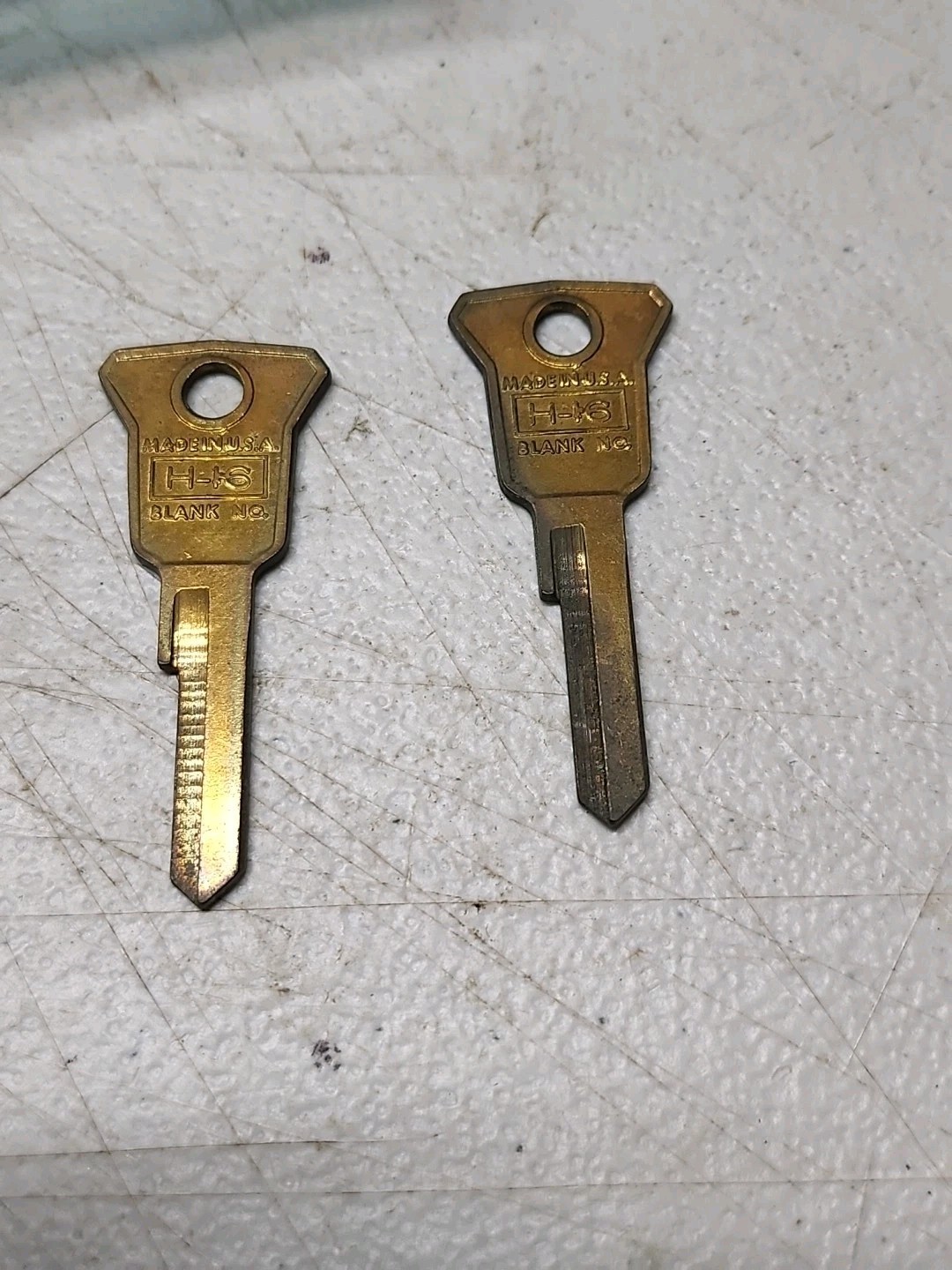 1952-1956 Ford Lincoln CURTIS H-16 Key Blanks NOS Brass Blanks USA Set Of 2 Key 1952-1956 Ford Lincoln CURTIS H-16 Key Blanks NOS Brass Blanks USA Set Of 2 Key