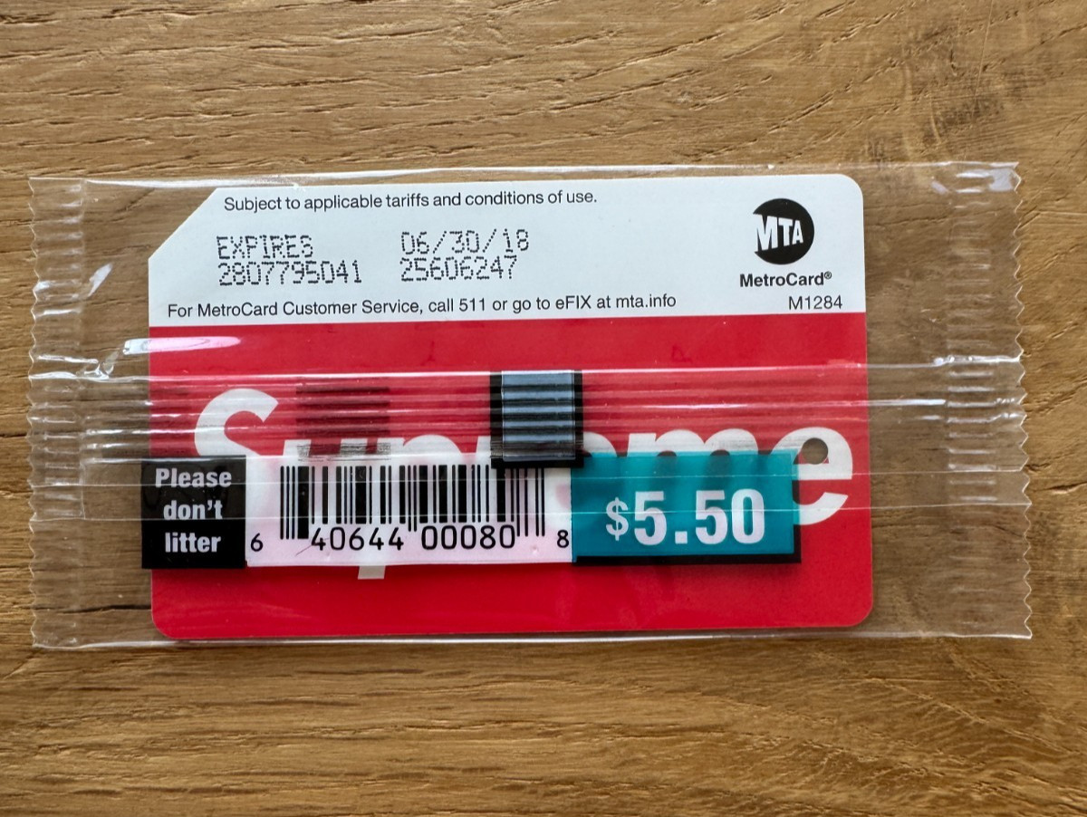 Supreme Metro Card NYC Sealed New SS17 MTA Subway Transit Expired Supreme Metro Card NYC Sealed New SS17 MTA Subway Transit Expired