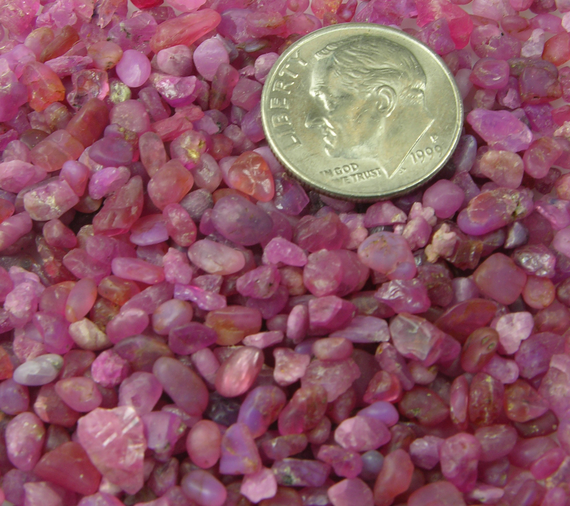 20.00Ct or 4g Vietnam 100% Natural Pure Raw Pinkish Red Ruby Sapphire Rough 
