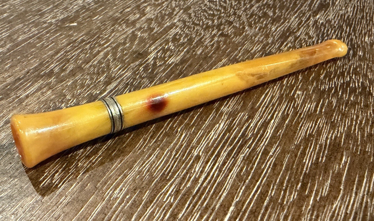 ART DECO ART NOUVEAU AMBER HONEY BUTTERSCOTCH CELLULOID CIGARETTE HOLDER 4 ART DECO ART NOUVEAU AMBER HONEY BUTTERSCOTCH CELLULOID CIGARETTE HOLDER 4
