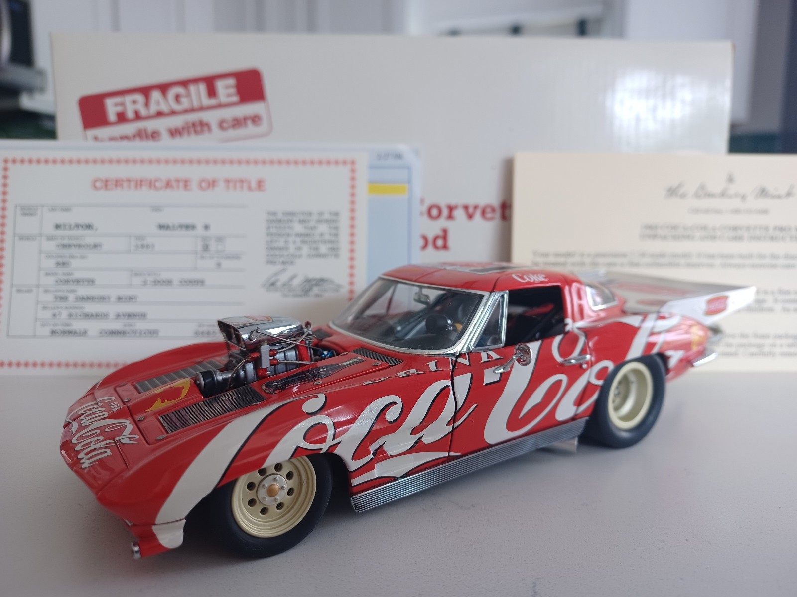 Danbury Mint 1963 Coca-Cola Corvette Pro Mod 1:24 Diecast w/ Box & COA Danbury Mint 1963 Coca-Cola Corvette Pro Mod 1:24 Diecast w/ Box & COA