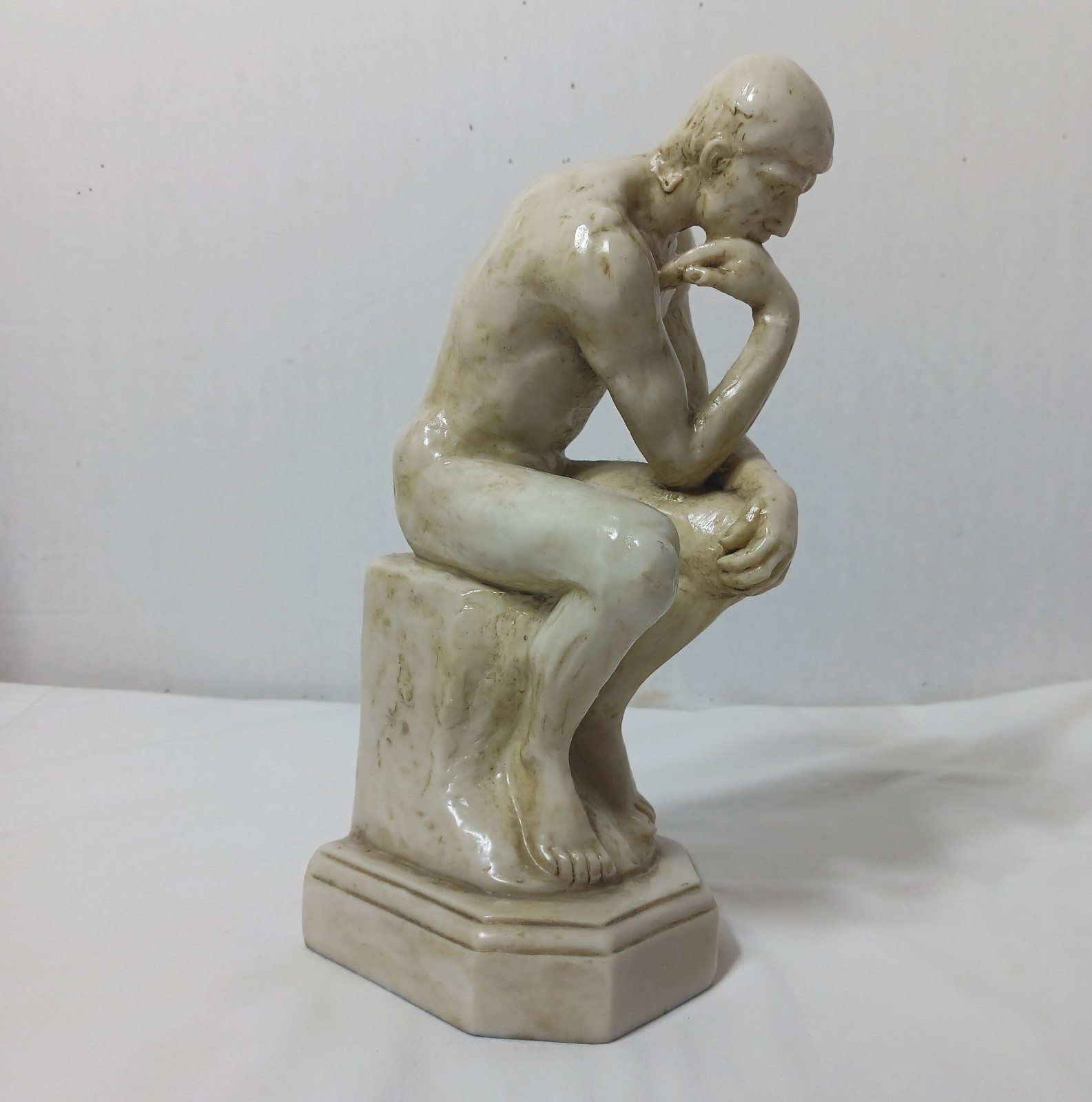 Vintage THE THINKER Bookend Figure 9.25” Resin Statue repo Auguste Rodin Vintage THE THINKER Bookend Figure 9.25” Resin Statue repo Auguste Rodin