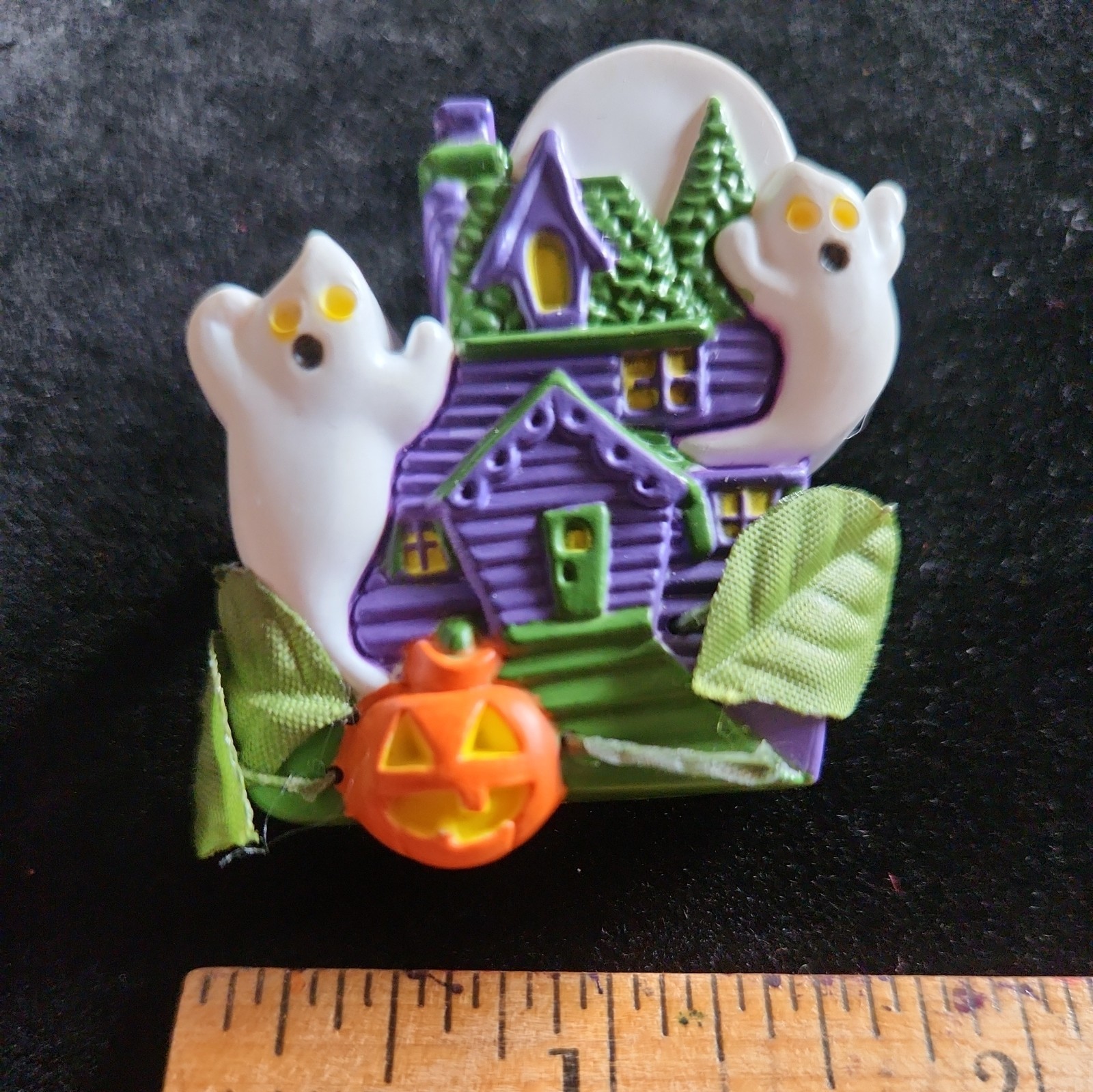 RARE VINTAGE 1995 AVON SPOOKY HALLOWEEN GHOST HAUNTED HOUSE LIGHT UP PIN