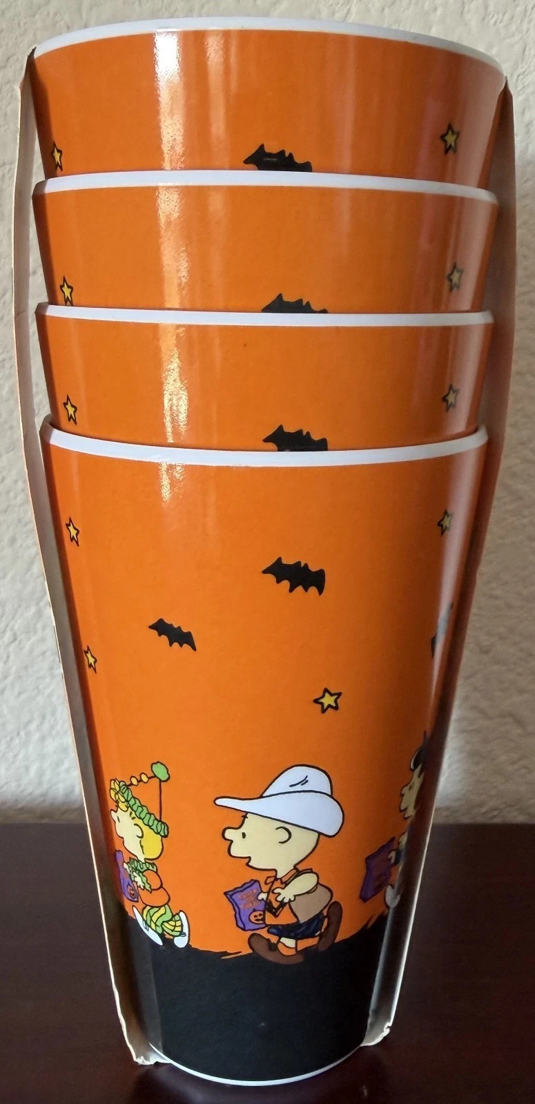 4 Peanuts Snoopy & The Gang Halloween Trick or Treat Melamine 12 oz Tumblers 4 Peanuts Snoopy & The Gang Halloween Trick or Treat Melamine 12 oz Tumblers