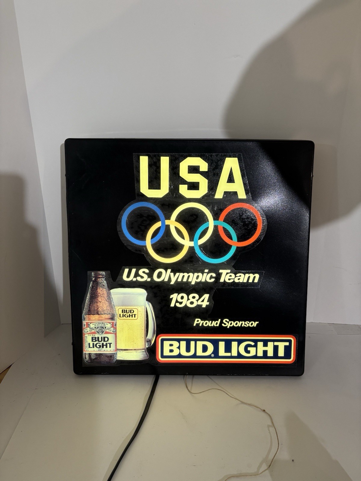 Vintage Budweiser 1984 USA OLYMPIC TEAM BEER LIGHT UP SIGN TEAM SPONSOR WORKS Vintage Budweiser 1984 USA OLYMPIC TEAM BEER LIGHT UP SIGN TEAM SPONSOR WORKS