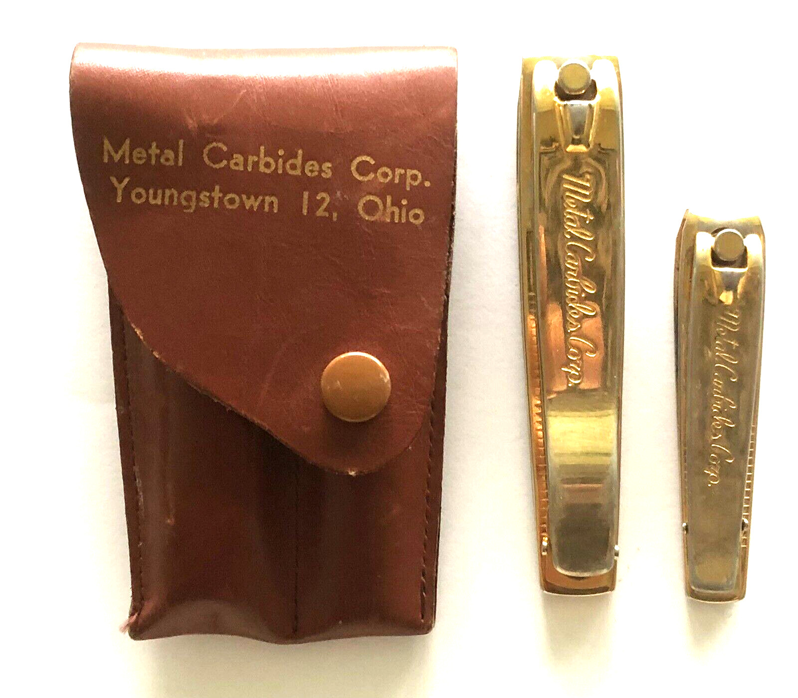 VINTAGE 1940s 1950s METAL CARBIDE CORP ADVERTISING GOLD TONE CLIPPERS WITH CASE VINTAGE 1940s 1950s METAL CARBIDE CORP ADVERTISING GOLD TONE CLIPPERS WITH CASE