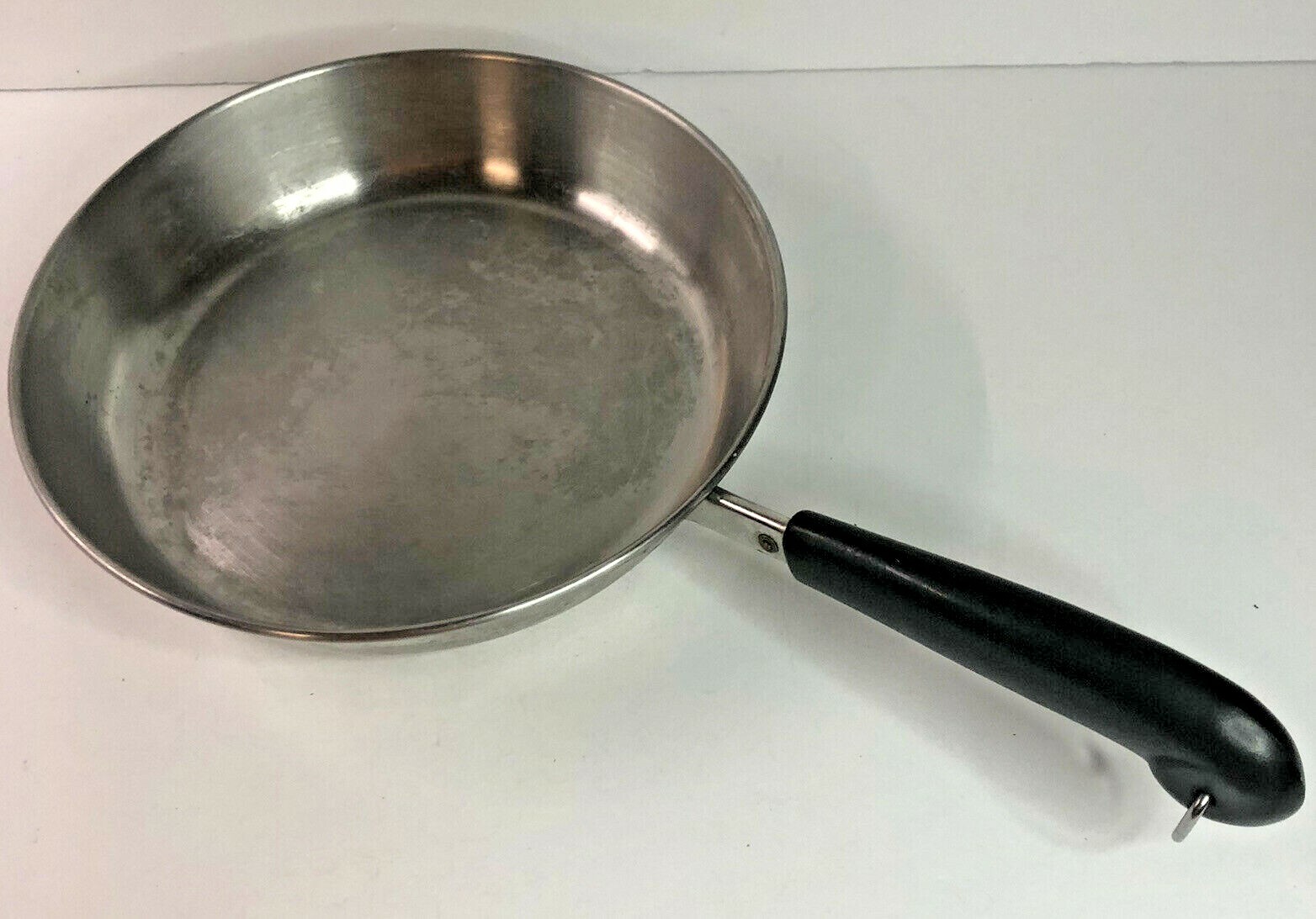 Vintage Revere Ware 2059 Fry Pan 9.5” Inch - 23 CM - Korea C 95A 1801 Skillet Vintage Revere Ware 2059 Fry Pan 9.5” Inch - 23 CM - Korea C 95A 1801 Skillet