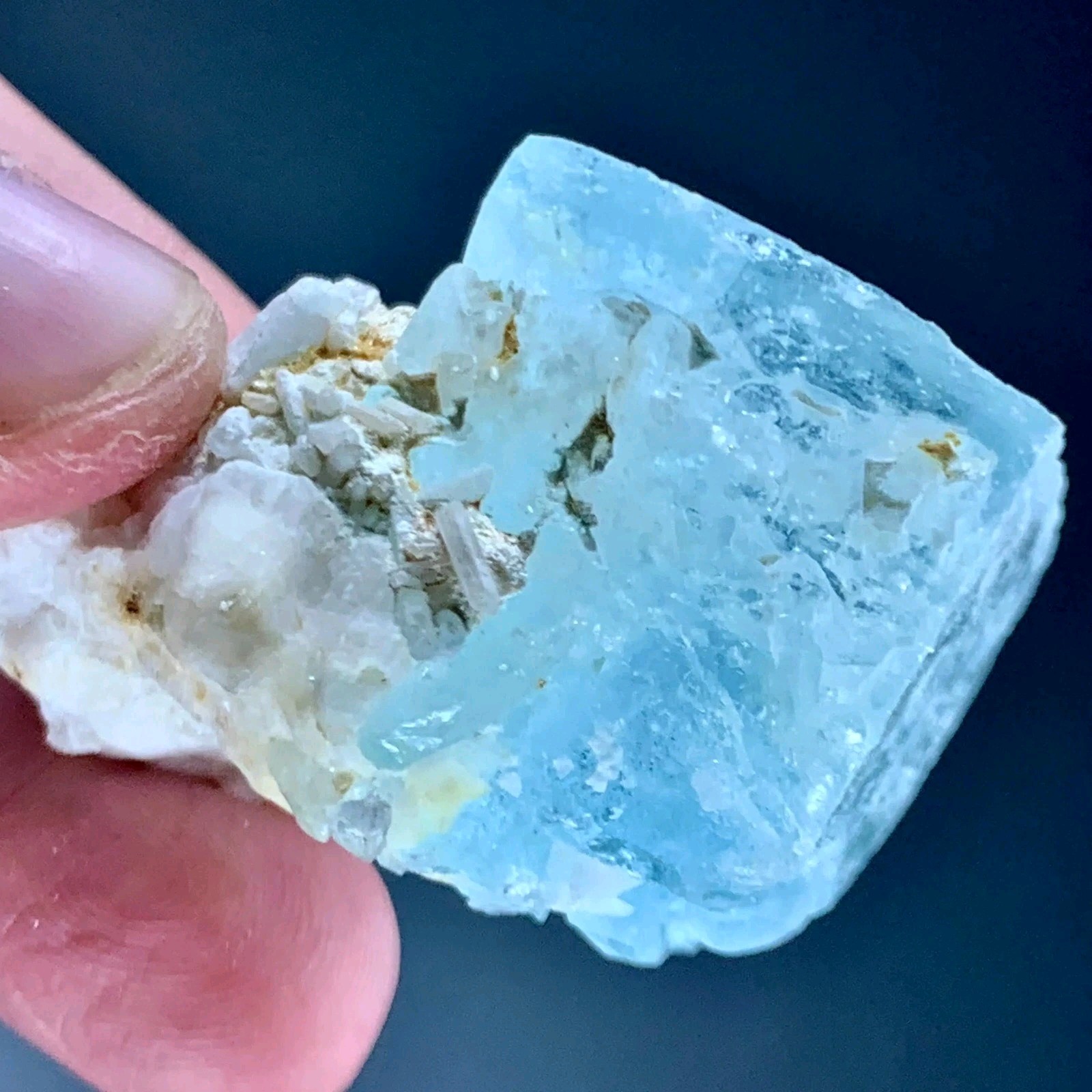 214 CT Terminated Natural Top Quality Aquamarine Crystal with Feldspar @Pakistan