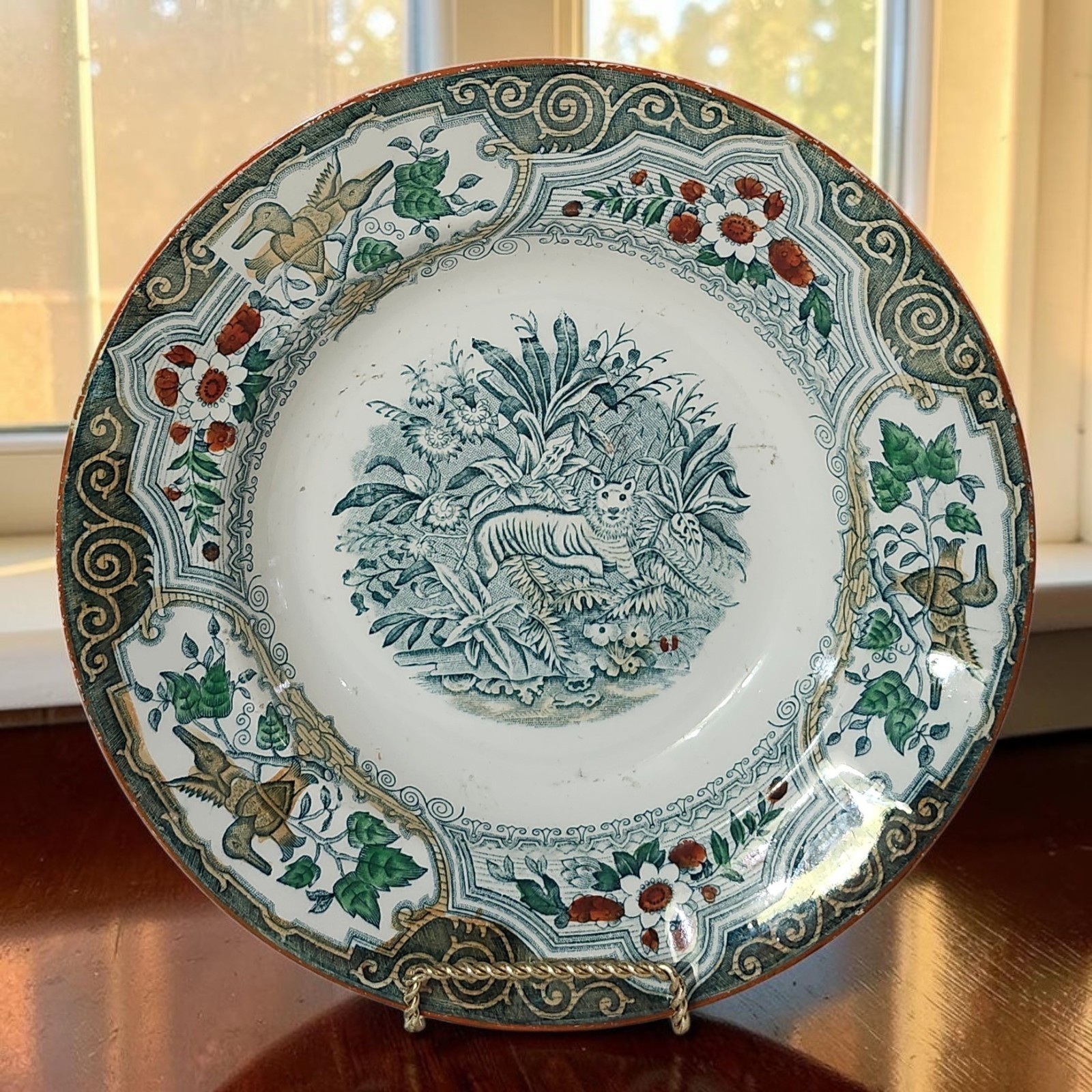 Antique Imperial Russian Kuznetsov Tver Plate Tiger Jungle Faience Export 1890s Antique Imperial Russian Kuznetsov Tver Plate Tiger Jungle Faience Export 1890s