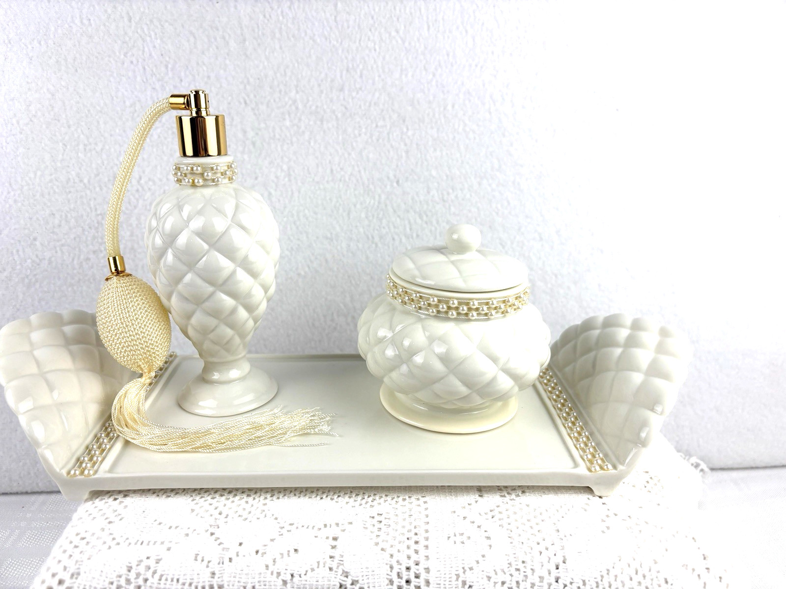 Vtg 3 pc Avon Quilted White Porcelain Faux Pearl Vanity Set White 1990 NIB Vtg 3 pc Avon Quilted White Porcelain Faux Pearl Vanity Set White 1990 NIB
