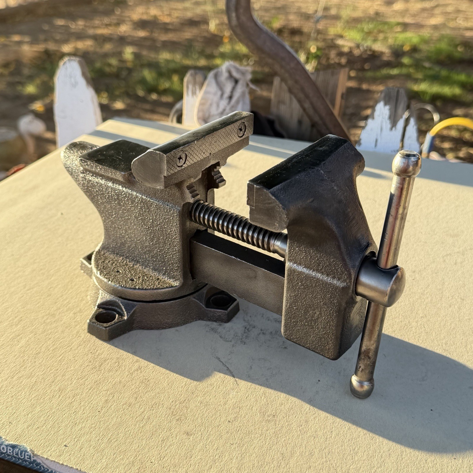 Vintage Sears Swivel Bench Top Vise and Anvil 506 5178, 3 1/2 Vintage Sears Swivel Bench Top Vise and Anvil 506 5178, 3 1/2