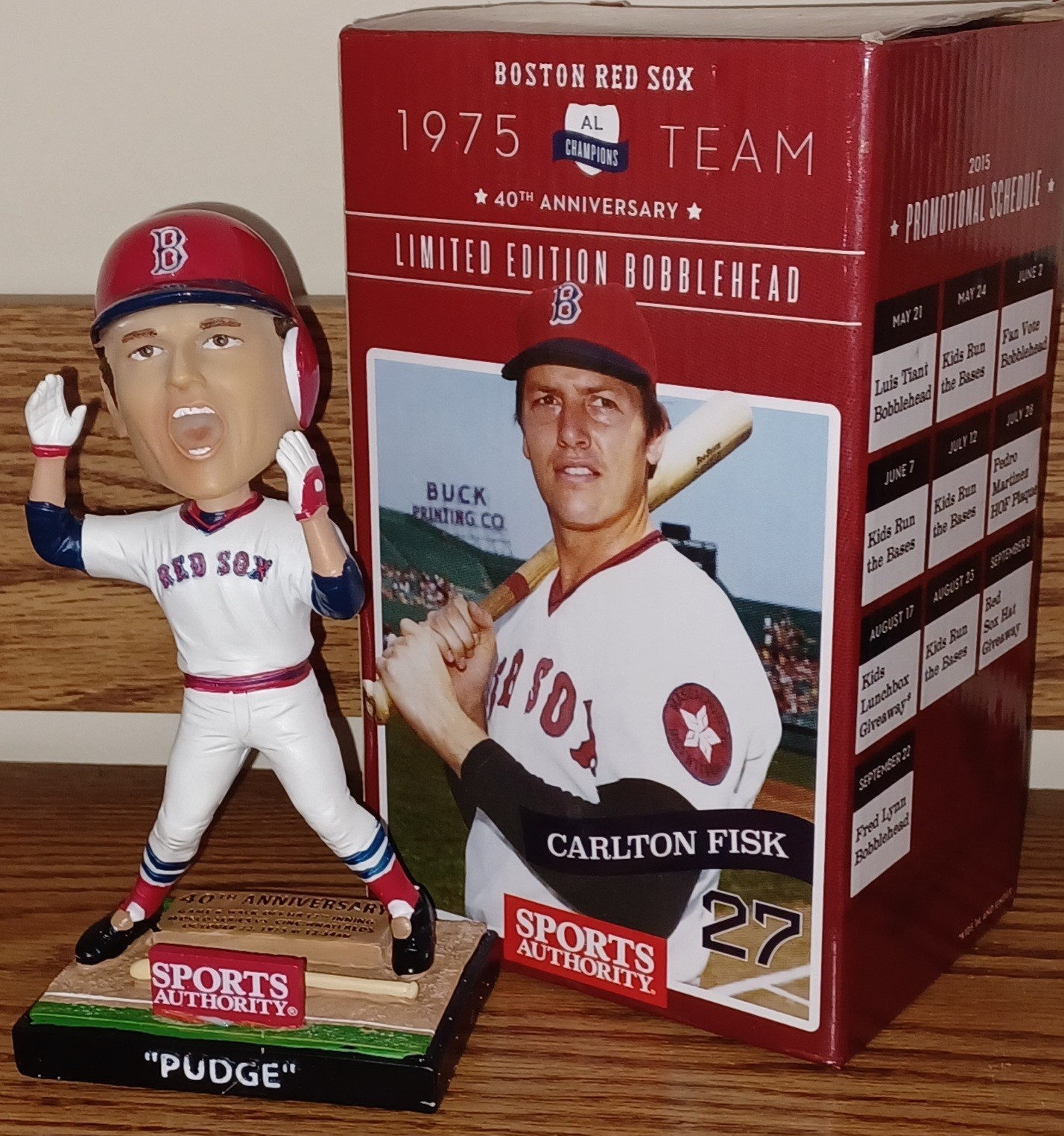HOF Carlton FISK - Boston Red Sox 1975 World Series Commemorative Bobblehead HOF Carlton FISK - Boston Red Sox 1975 World Series Commemorative Bobblehead