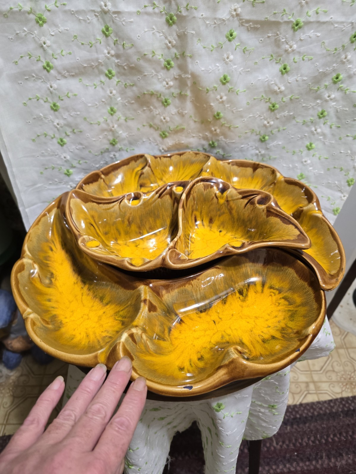 VTG MCM 50'S/60'S 6 SECTION SERVER W LAZY SUSAN USA POTTERY C CIL STYLE VTG MCM 50'S/60'S 6 SECTION SERVER W LAZY SUSAN USA POTTERY C CIL STYLE