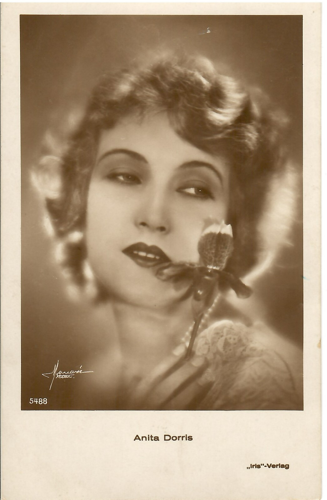 1920's RPPC Postcard ~ Lovely Actress 1920's RPPC Postcard ~ Lovely Actress