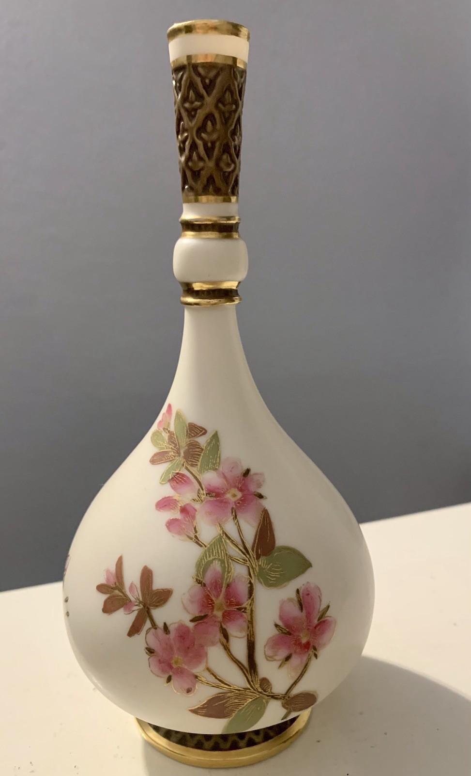 RARE Antique Royal Worcester Blush Ivory Bud Vase 1890 Hand Painted Floral Gilt. RARE Antique Royal Worcester Blush Ivory Bud Vase 1890 Hand Painted Floral Gilt.