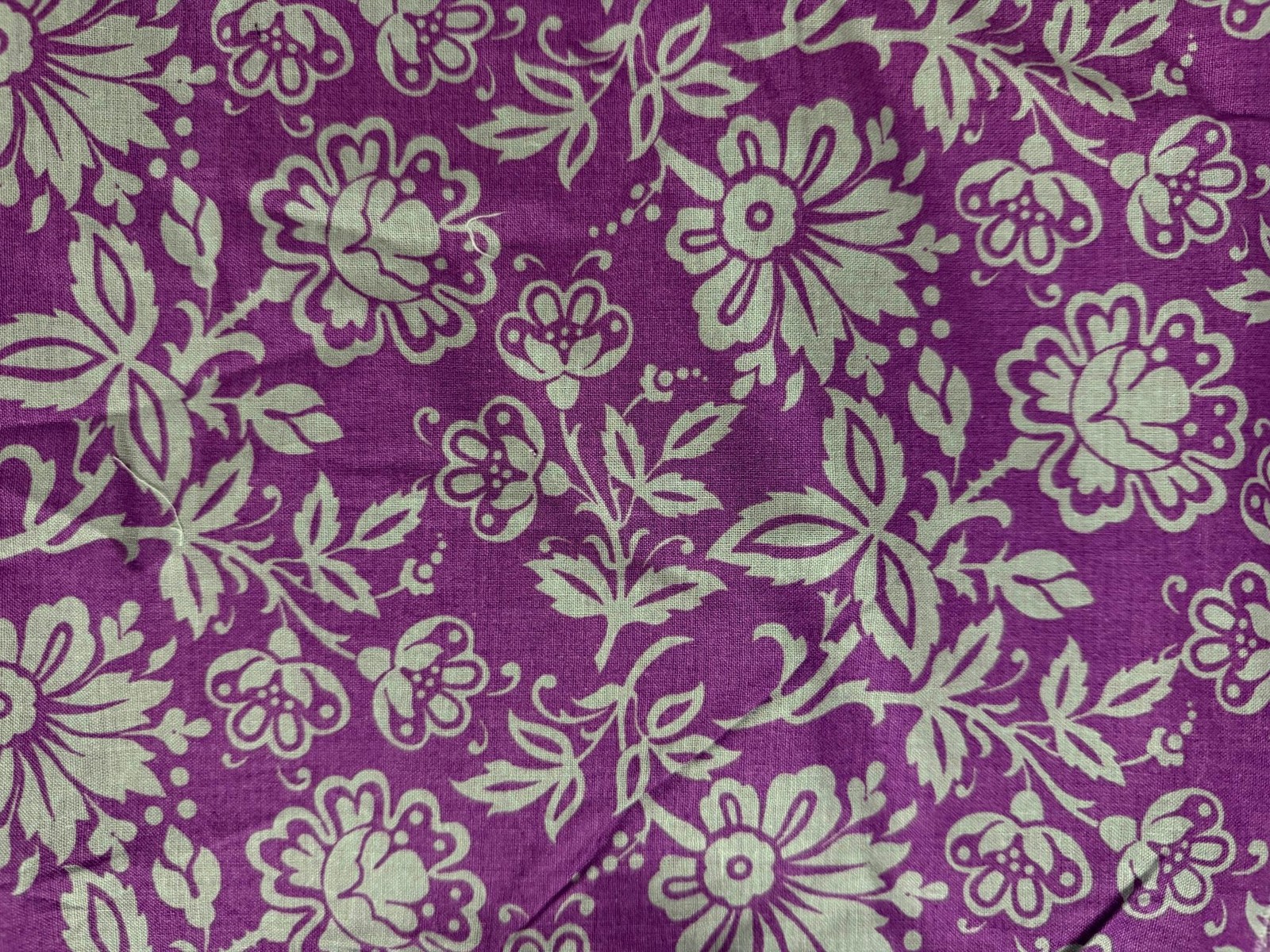 JO ANN fabrics purple floral print cotton fabric 44 JO ANN fabrics purple floral print cotton fabric 44