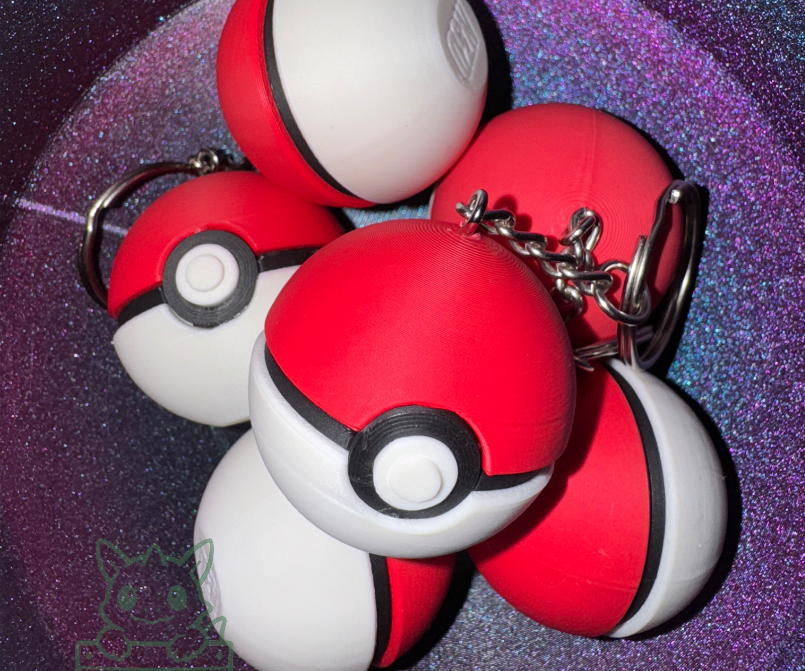 Classic Pokéball Keychain – Pokémon Accessory for Gamers, Fans & Collectors Classic Pokéball Keychain – Pokémon Accessory for Gamers, Fans & Collectors