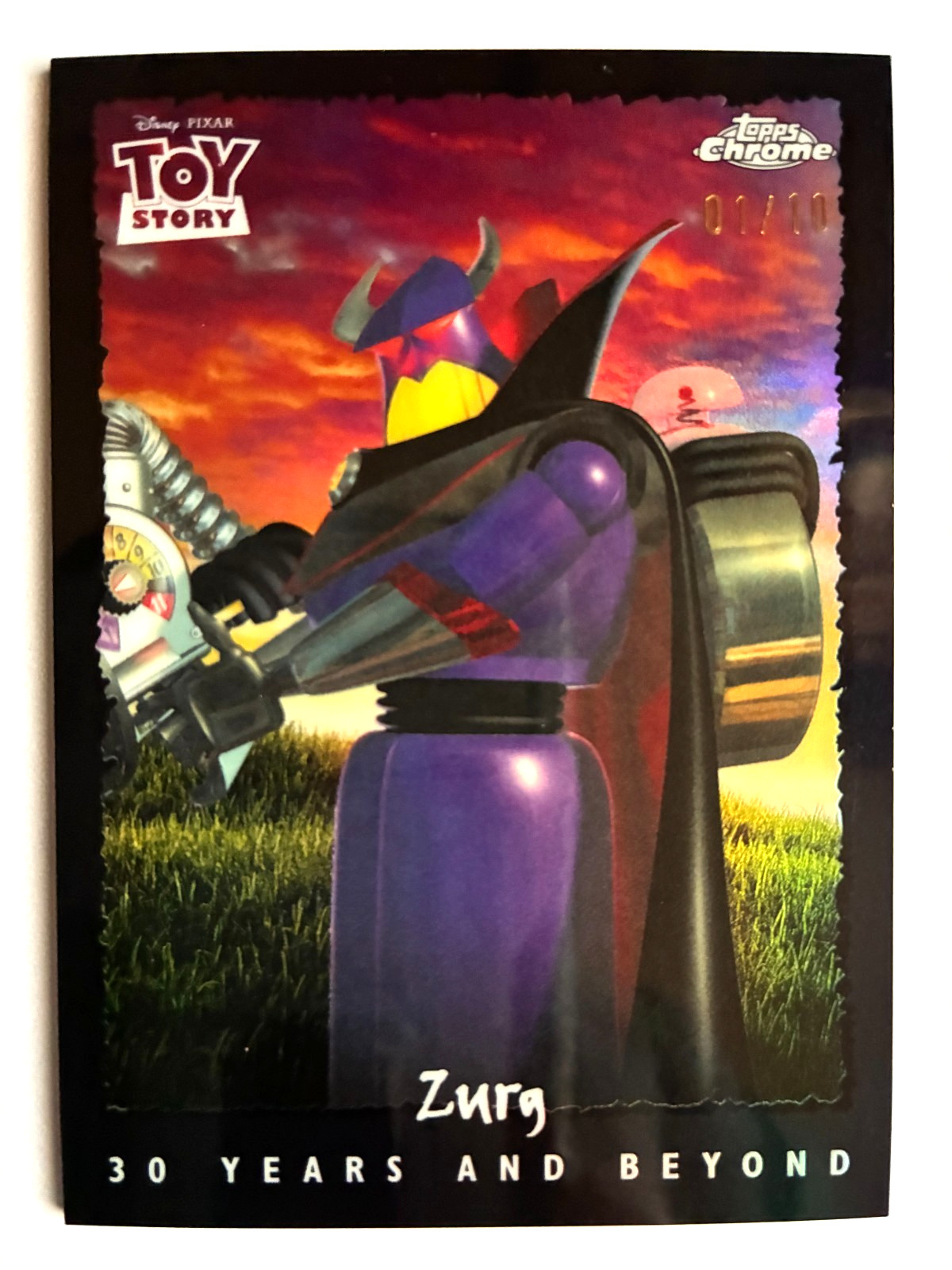 2025 Topps 30 Years Of Toy Story 1955 Topps Black Refractor #17 Zurg #01/10 2025 Topps 30 Years Of Toy Story 1955 Topps Black Refractor #17 Zurg #01/10