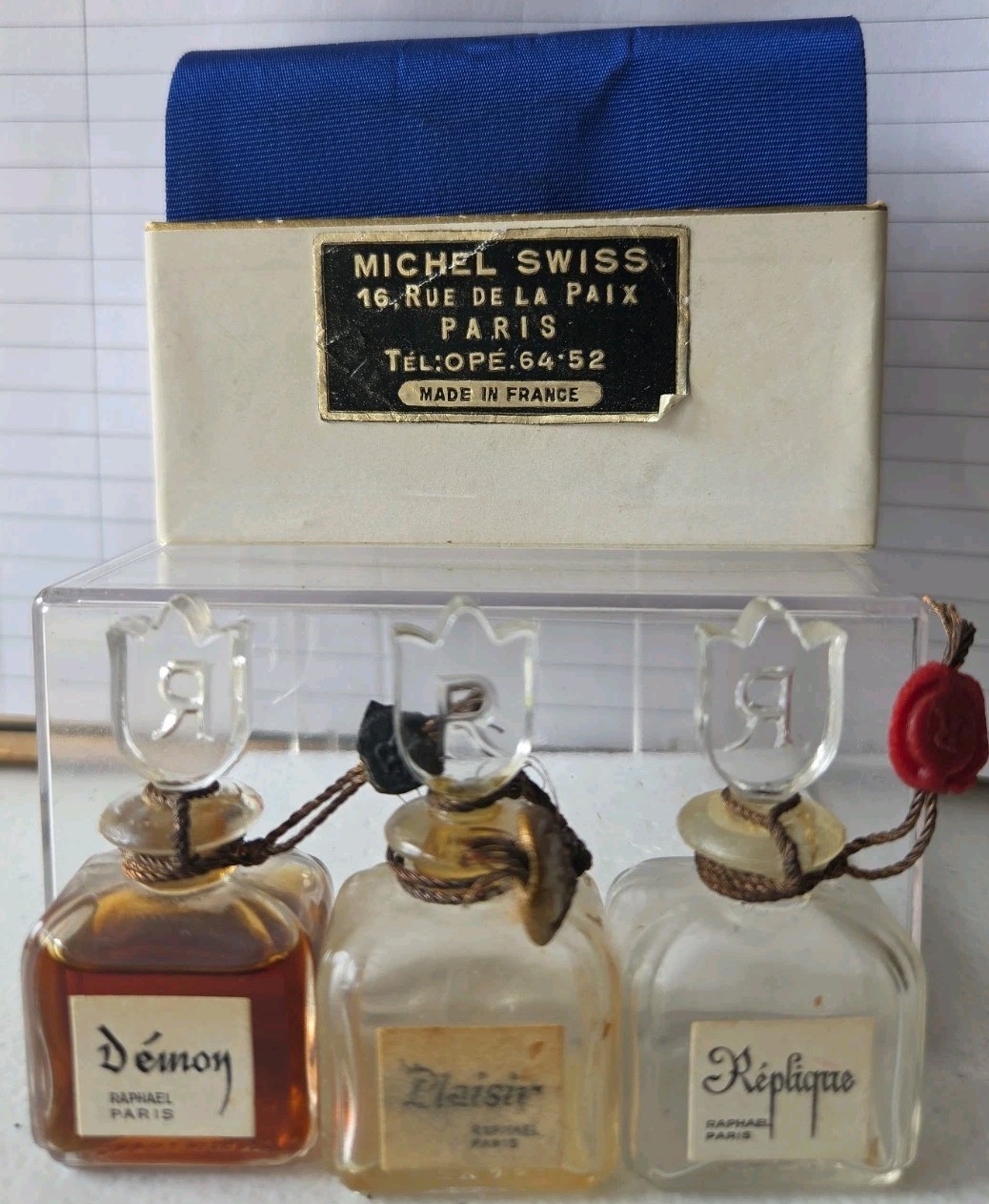 Rare Vintage Raphael Paris Demon Plaisir Replique Perfume Trio Original Case Rare Vintage Raphael Paris Demon Plaisir Replique Perfume Trio Original Case