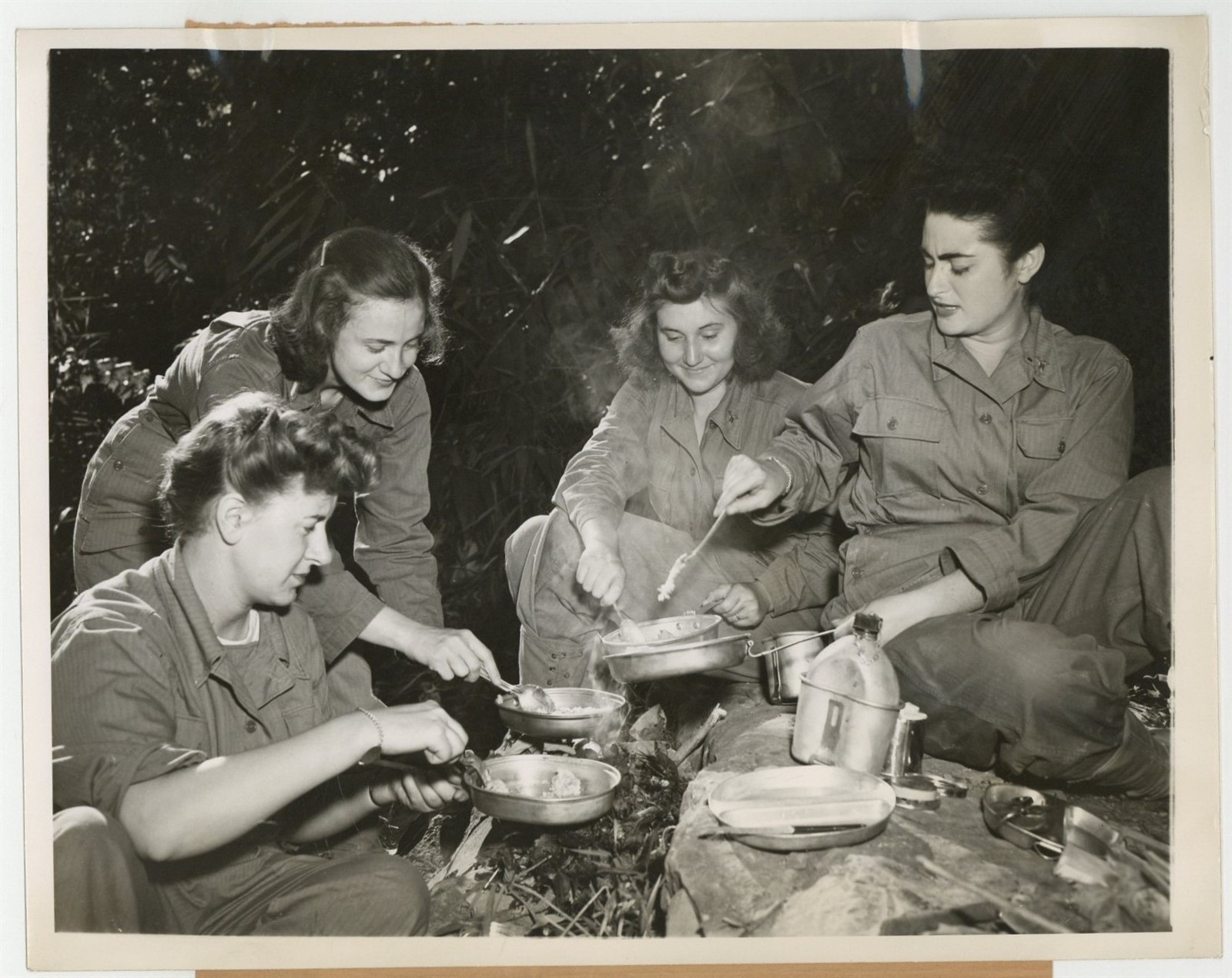 US Army Nurse WAC Jungle Life 1944 WWII Woman In War w/Snipe Photo J15111 US Army Nurse WAC Jungle Life 1944 WWII Woman In War w/Snipe Photo J15111