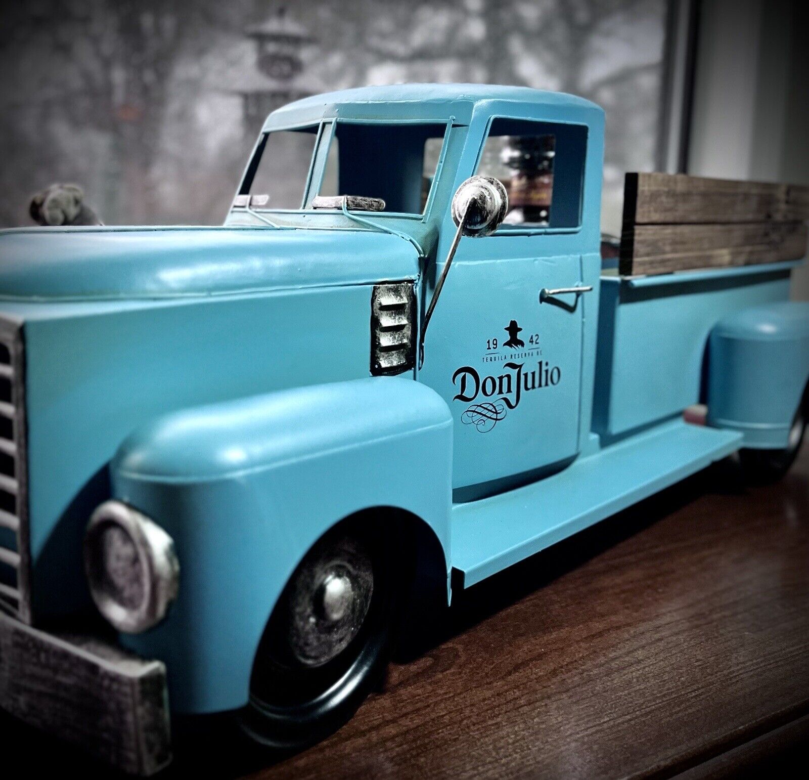 DON JULIO TEQUILA 1942 METAL&WOOD REPLICA OF FOUNDER PICKUP TRUCK *NEW PLS READ