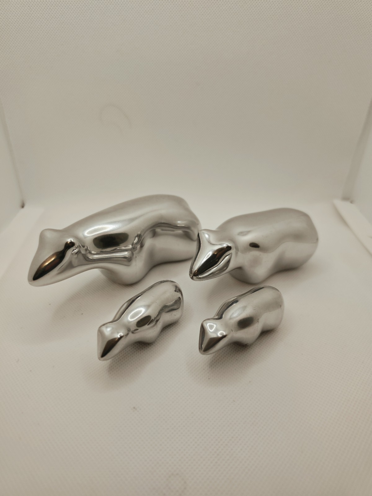 Hoselton Bear Aluminum Statues