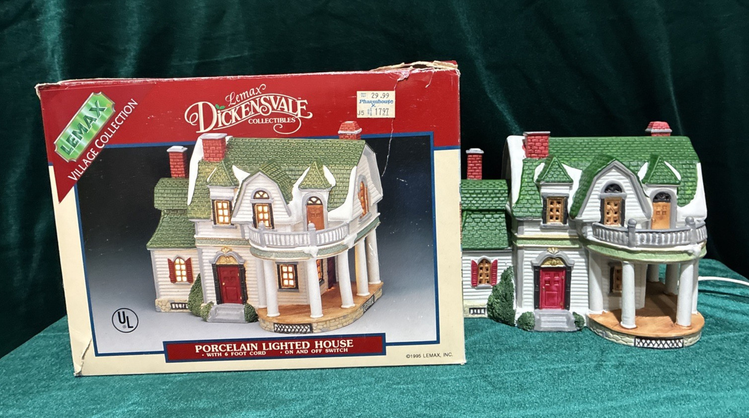 Lemax Dickensvale Porcelain Lighted House 1995 In Box Lemax Dickensvale Porcelain Lighted House 1995 In Box