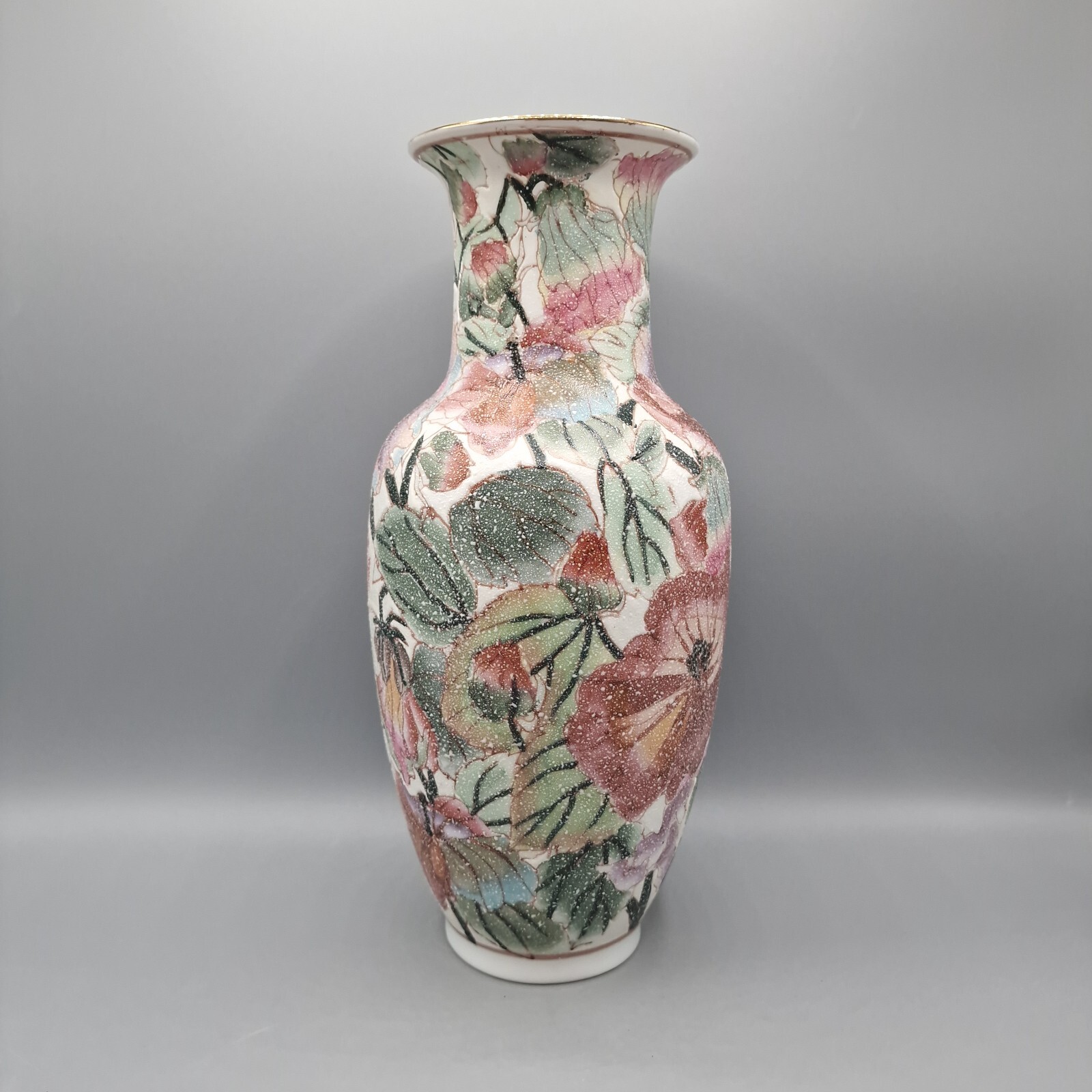 Vintage Beautiful Chinese Hand Painted Multi Floral Porcelain Vase 12\