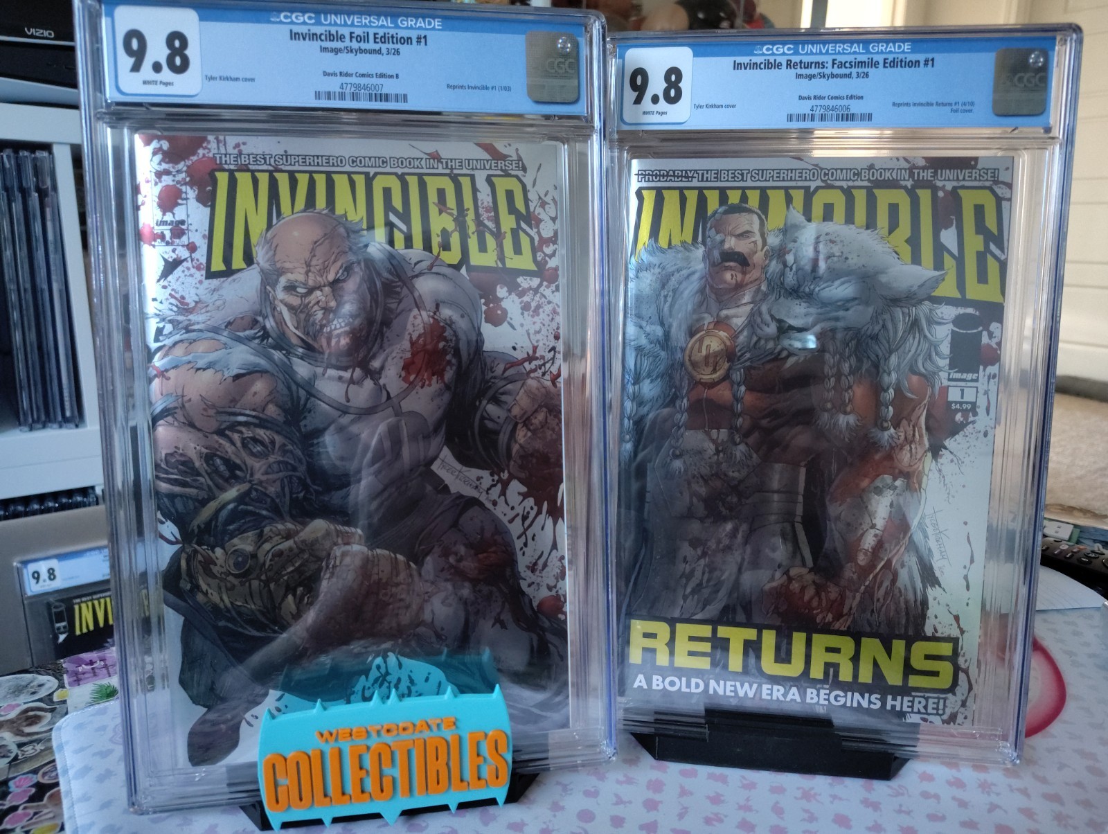 Invincible #1 & Returns CGC 9.8 Set Kirkham Battle Damage Thragg Conquest Foil Invincible #1 & Returns CGC 9.8 Set Kirkham Battle Damage Thragg Conquest Foil
